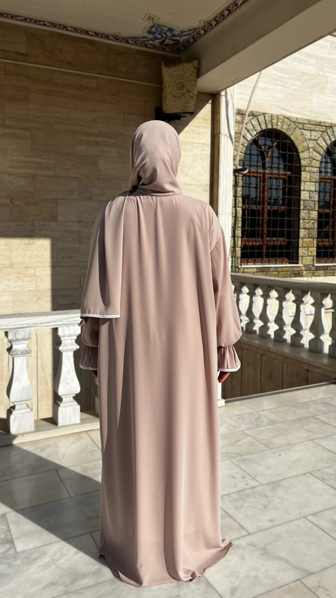 Medine İpeği Şallı Namaz Elbisesi Ferace - Bej