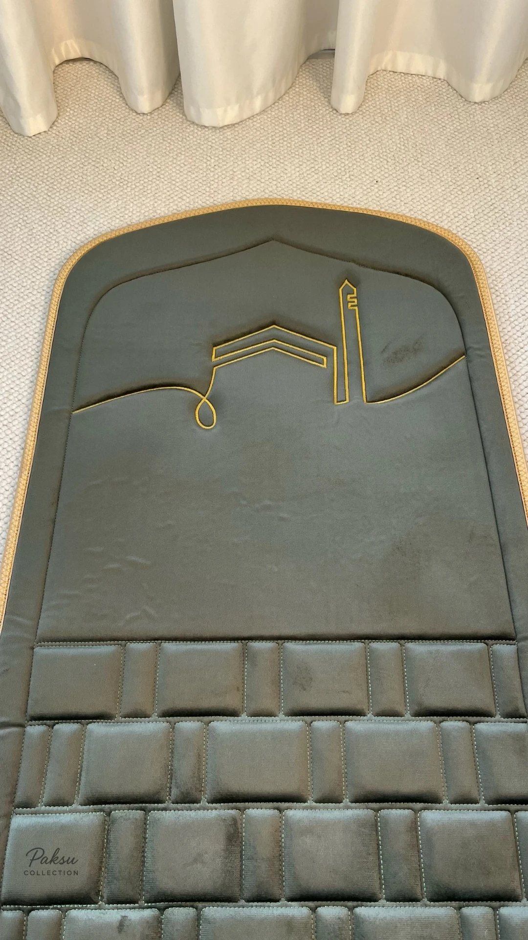 Nazenin Ortopedik Nakışlı Seccade - Asker Yeşili