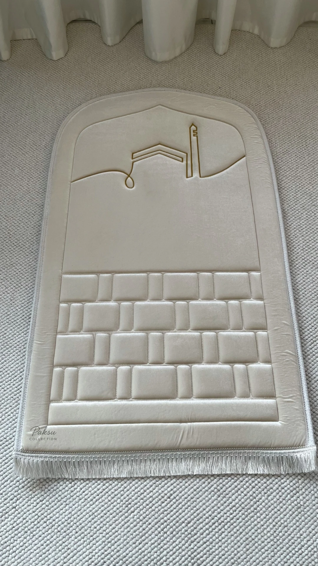 Nazenin Ortopedik Nakışlı Seccade