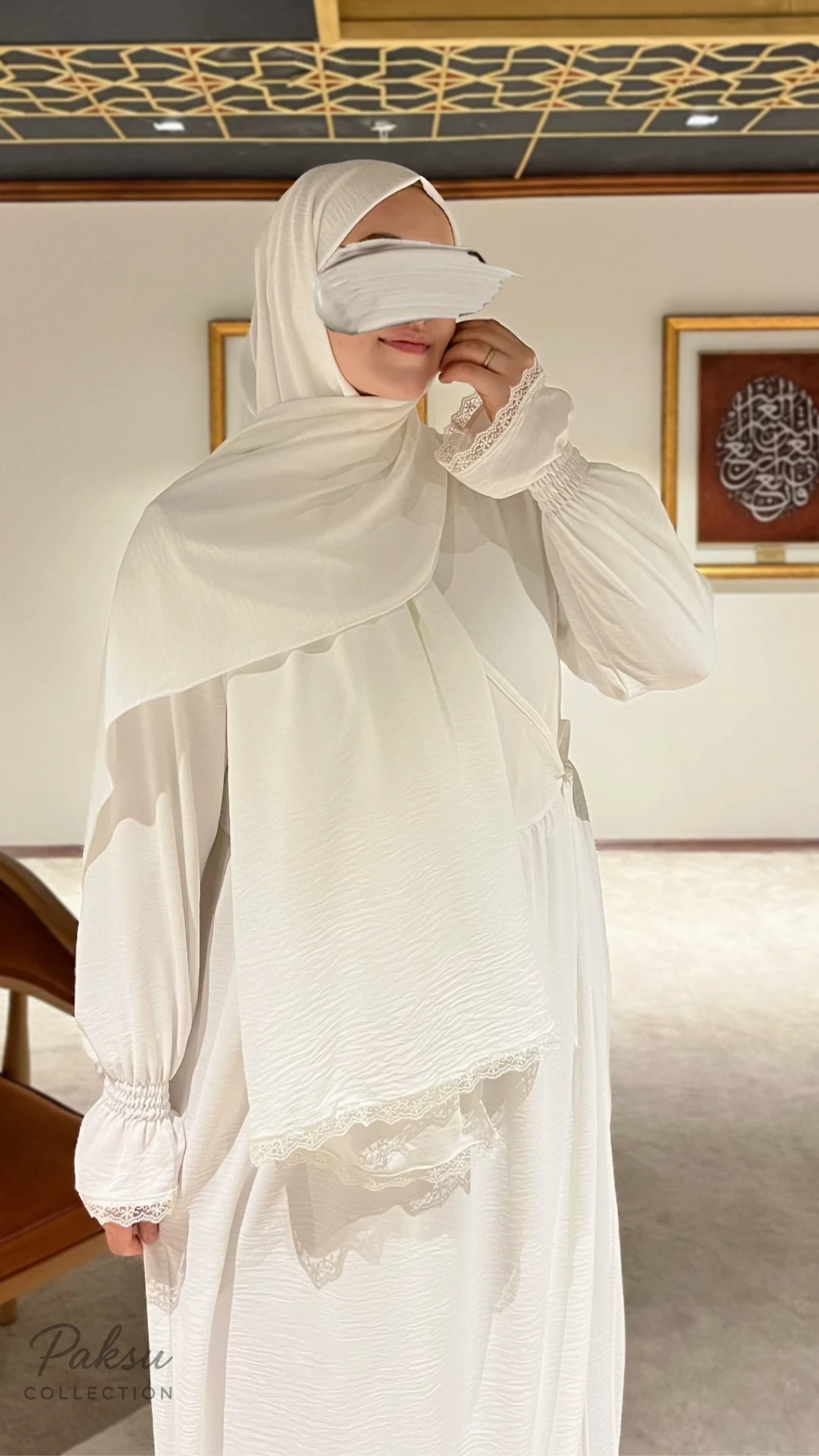 Sultan Koleksiyon Kruvaze Namaz Elbisesi Ferace - İnci Beyazı
