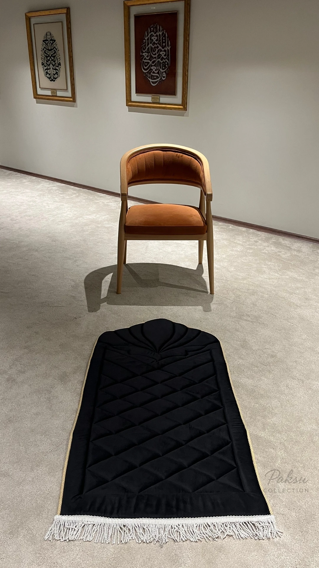 Saray Koleksiyon Ortopedik Seccade - Siyah