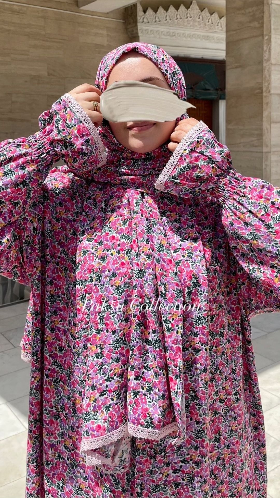 Desen Şallı Namaz Elbisesi - Pembe Çiçekli