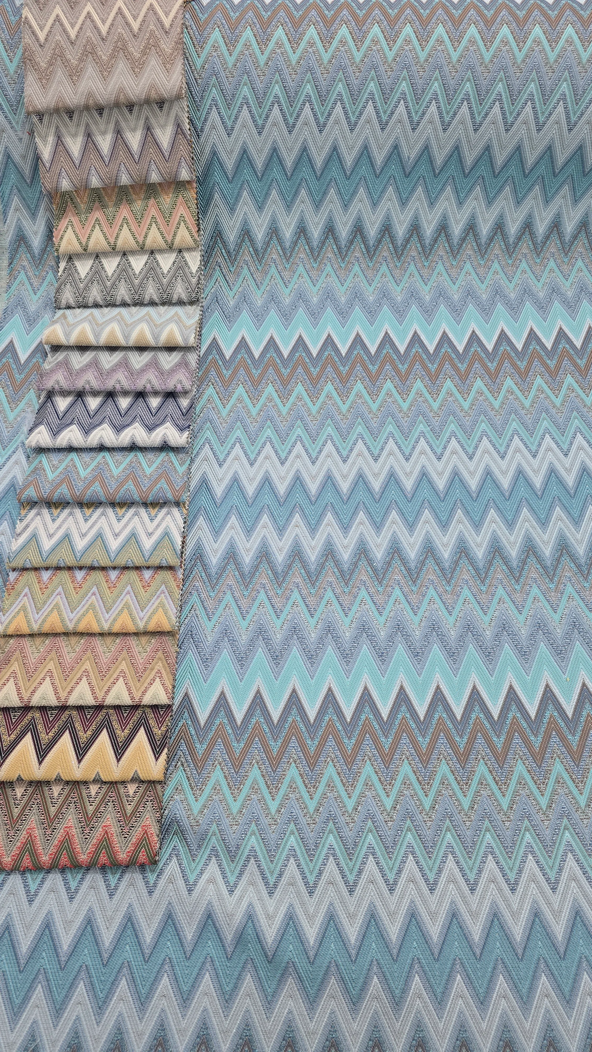 MESSİNA Serisi Missoni Desenli Jakarlı Sıkı Dokuma Avangard Kumaş, Döşemelik Minderlik Perdelik