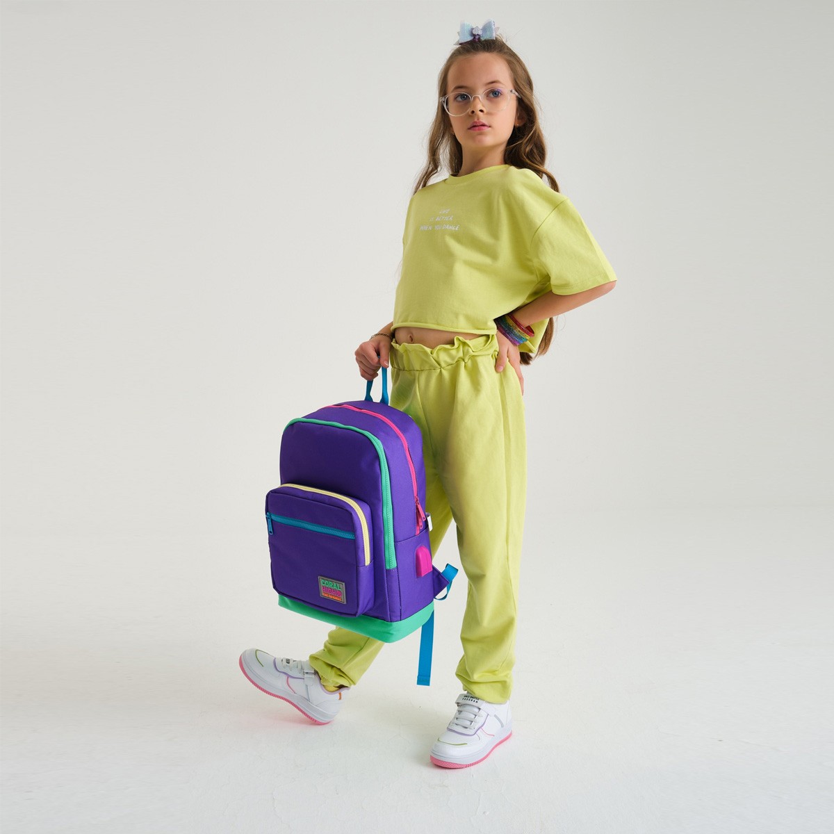 Coral High Kids Mor Renk Detaylı Dört Bölmeli USB Şarjlı Kulaklık Çıkışlı Okul Sırt Çantası 23834