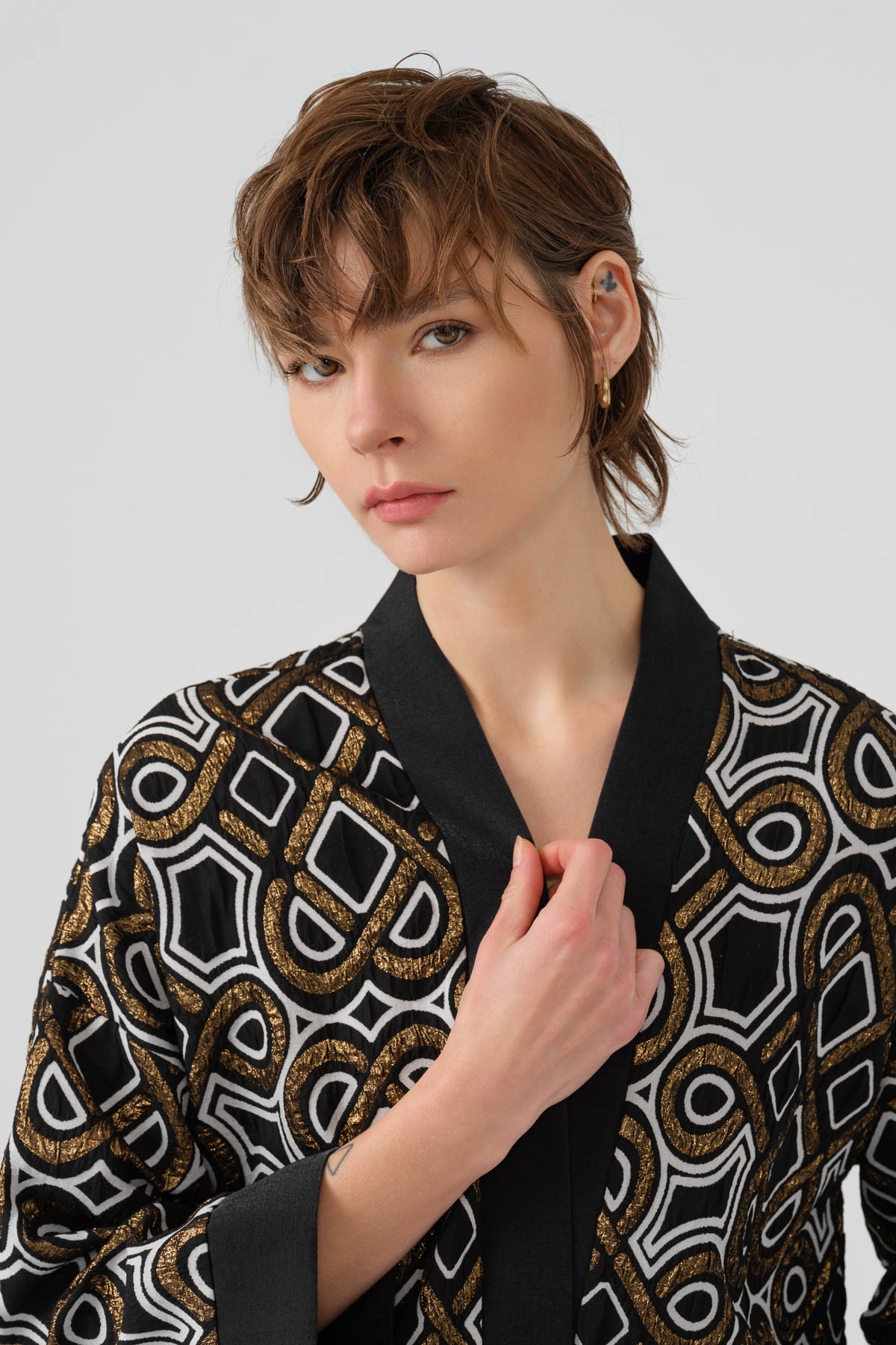 Eva Black Gold Jacket