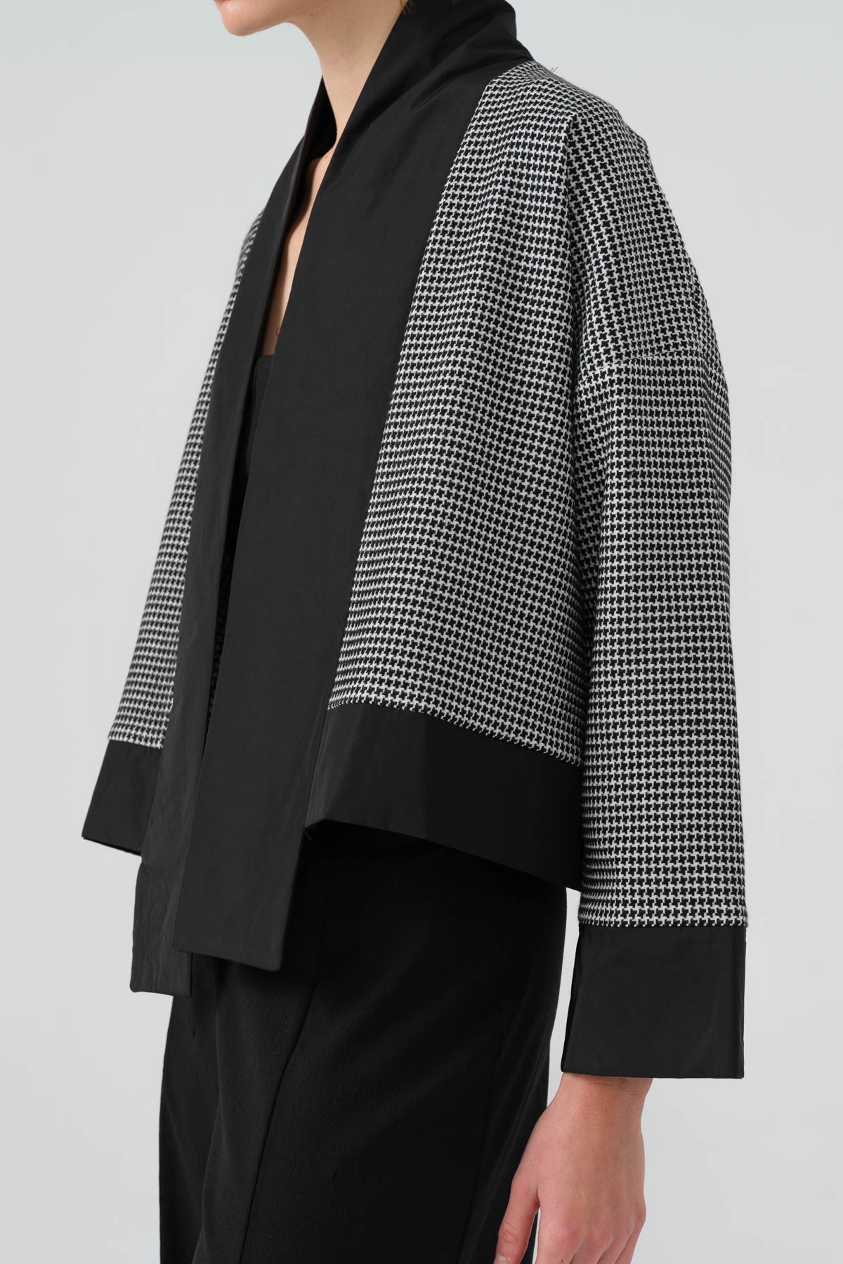 Bicolor Cropped Jacket