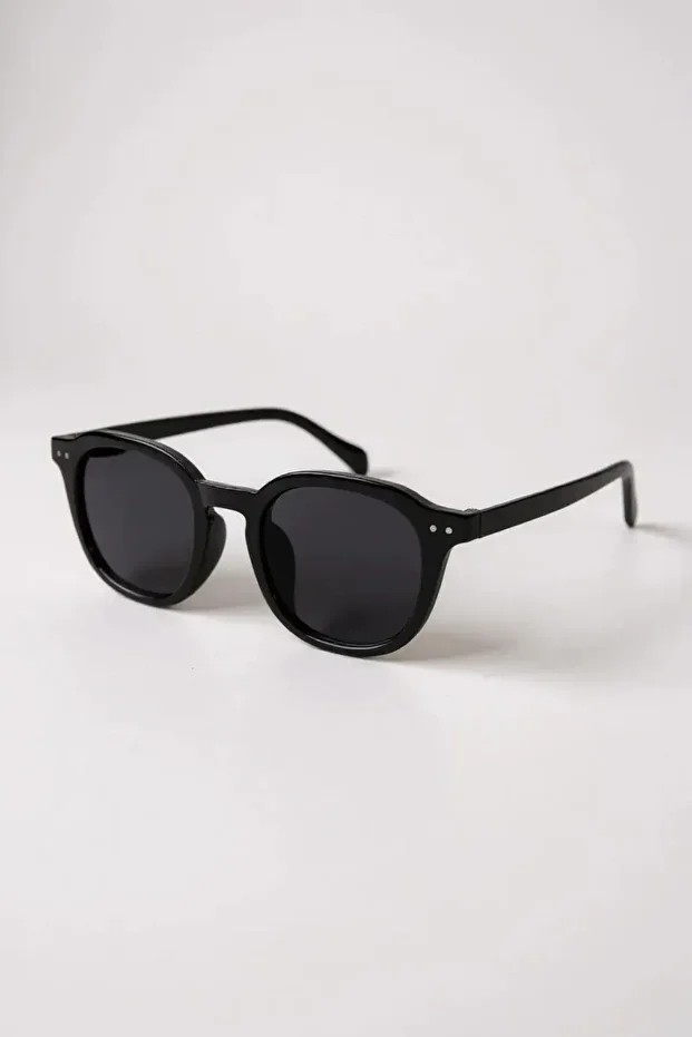 Noktalı Petta Oval Unisex Siyah Güneş Gözlüğü - Siyah