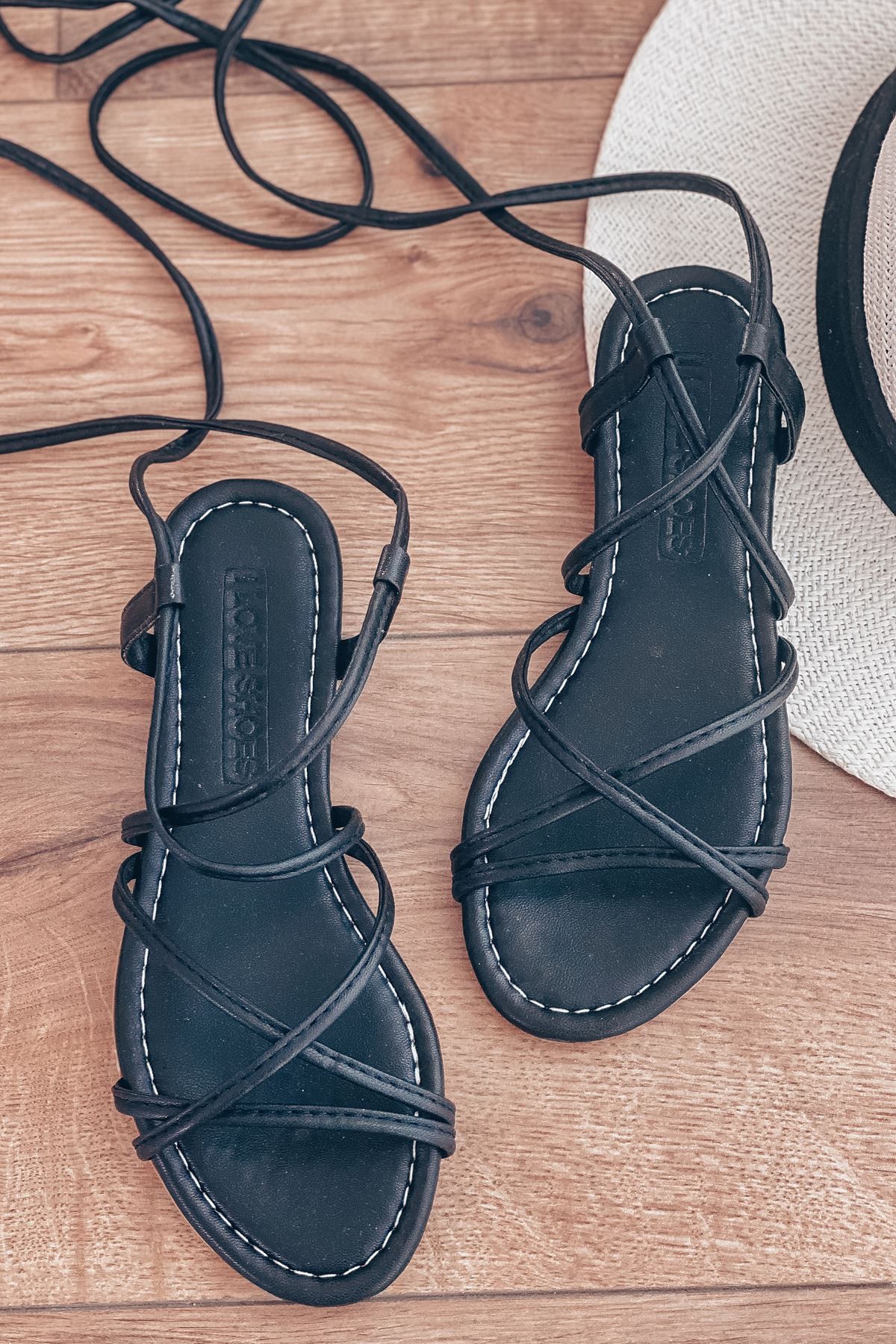 Devinsa matte leather sandals black