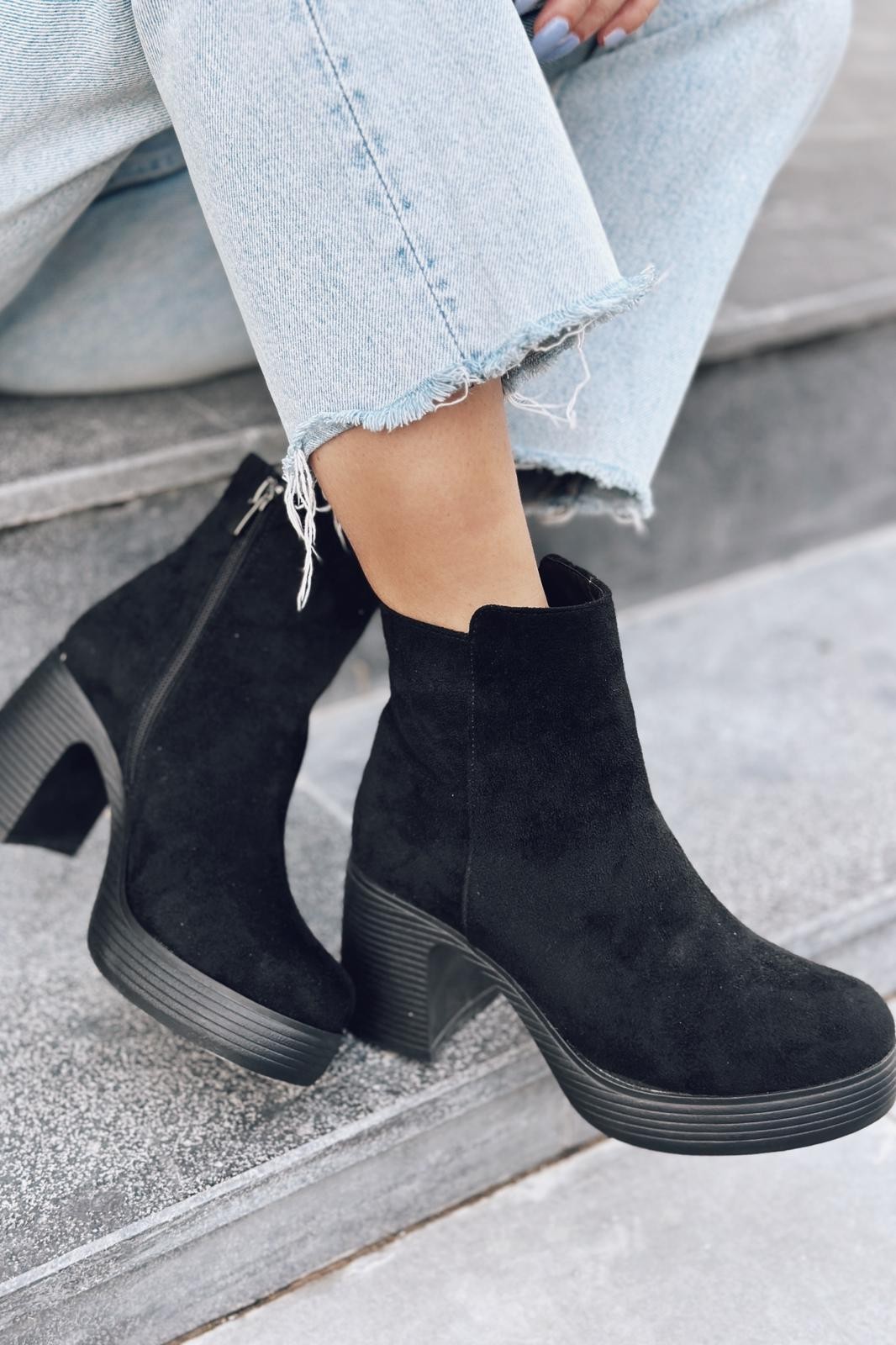 Voslen Suede Platform Heeled Women's Boots Black