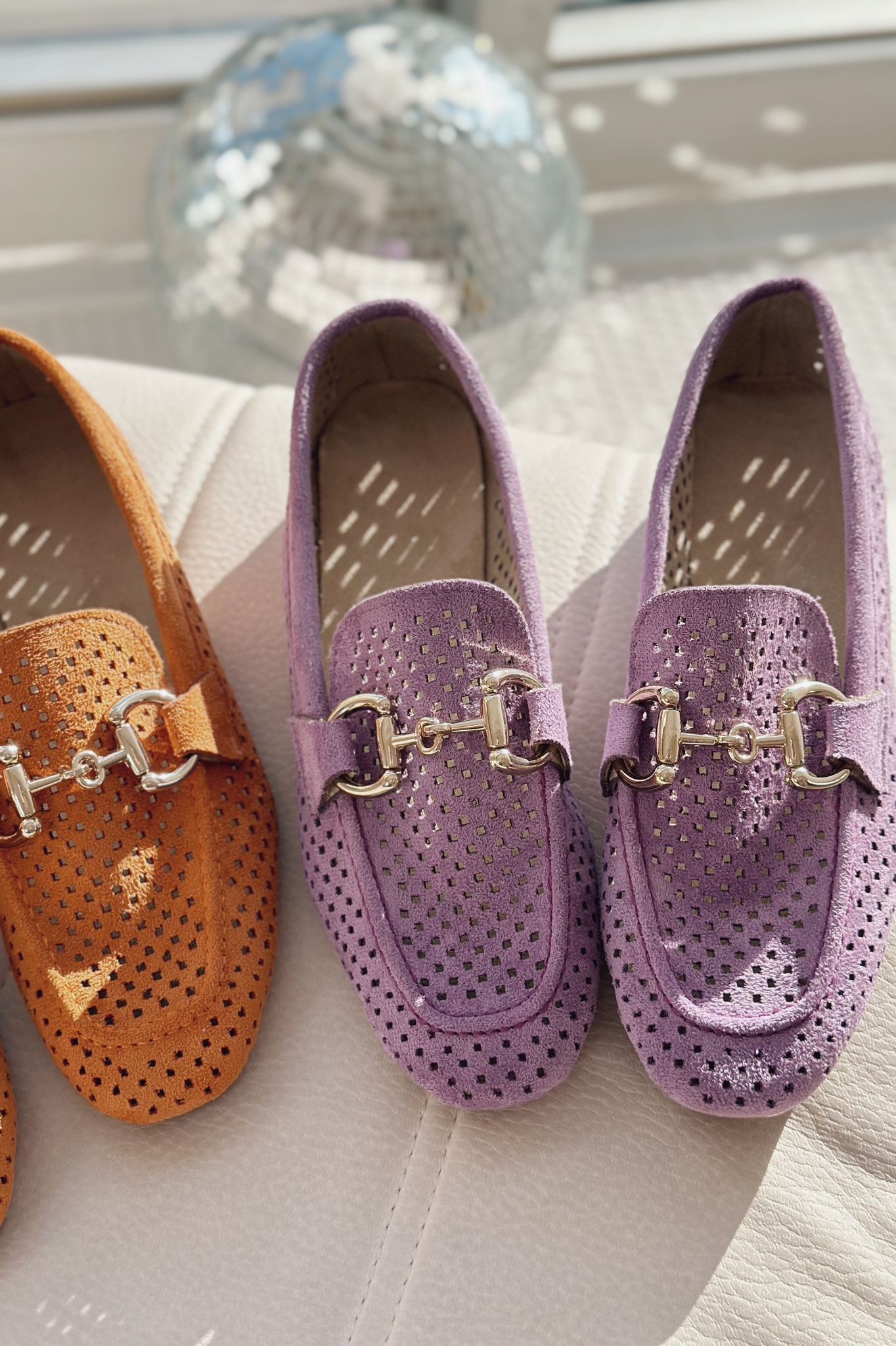 Rofin Suede Buckle Detailed Perforated Women's Loafer Lilac