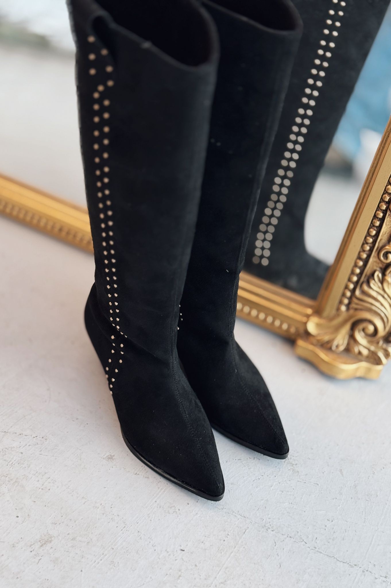 Wonser Studded Black Women's Boots