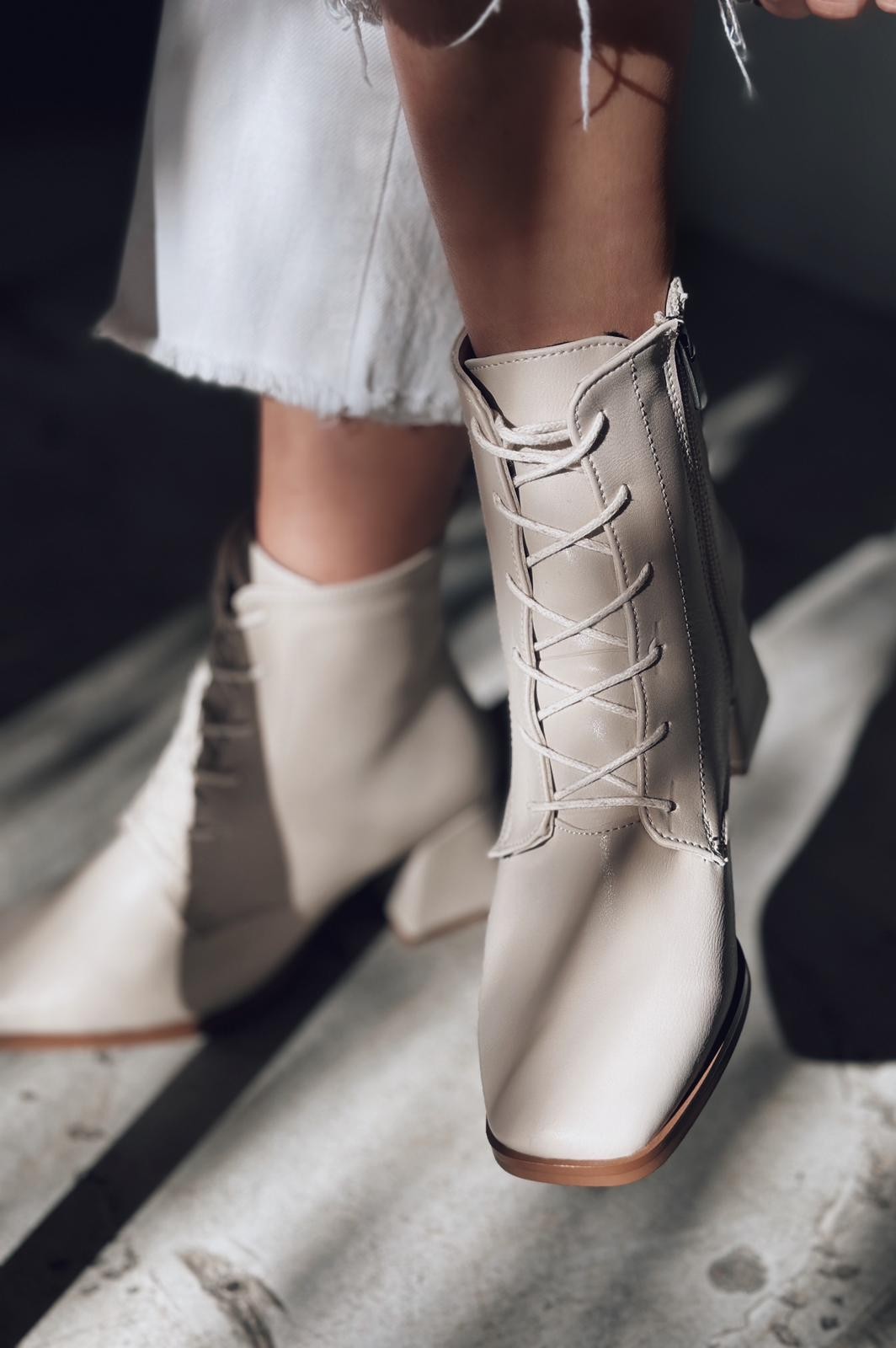 Rament Matte Leather Lace-up Women's Boots Beige