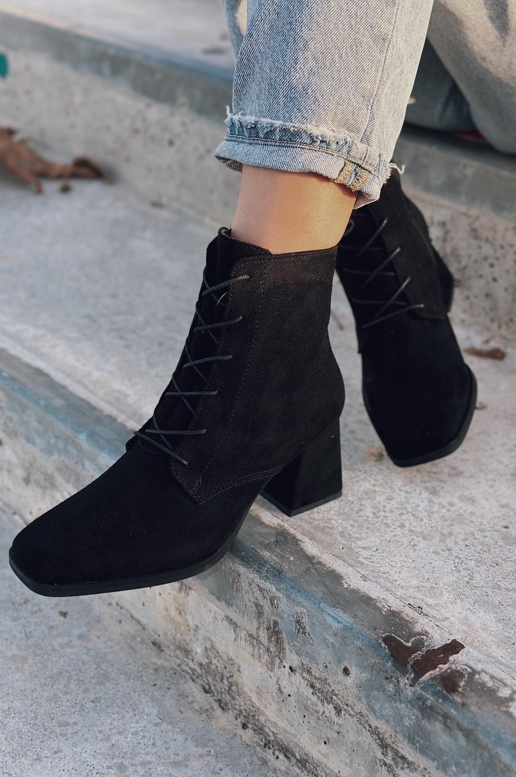 Rament Suede Lace-up Women's Boots Black