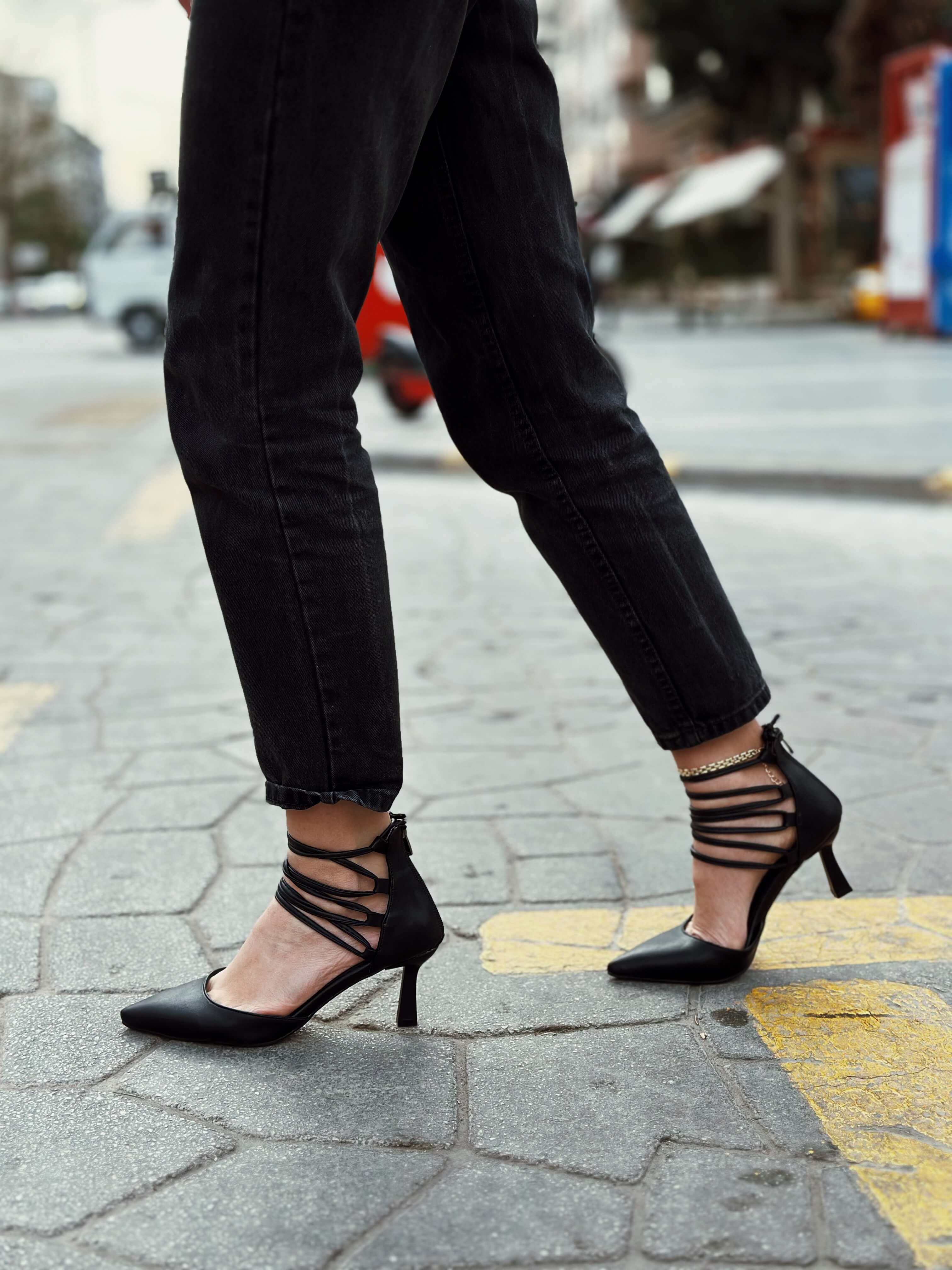 Milena Mat Deri Kısa Topuklu Kadın Stiletto Siyah