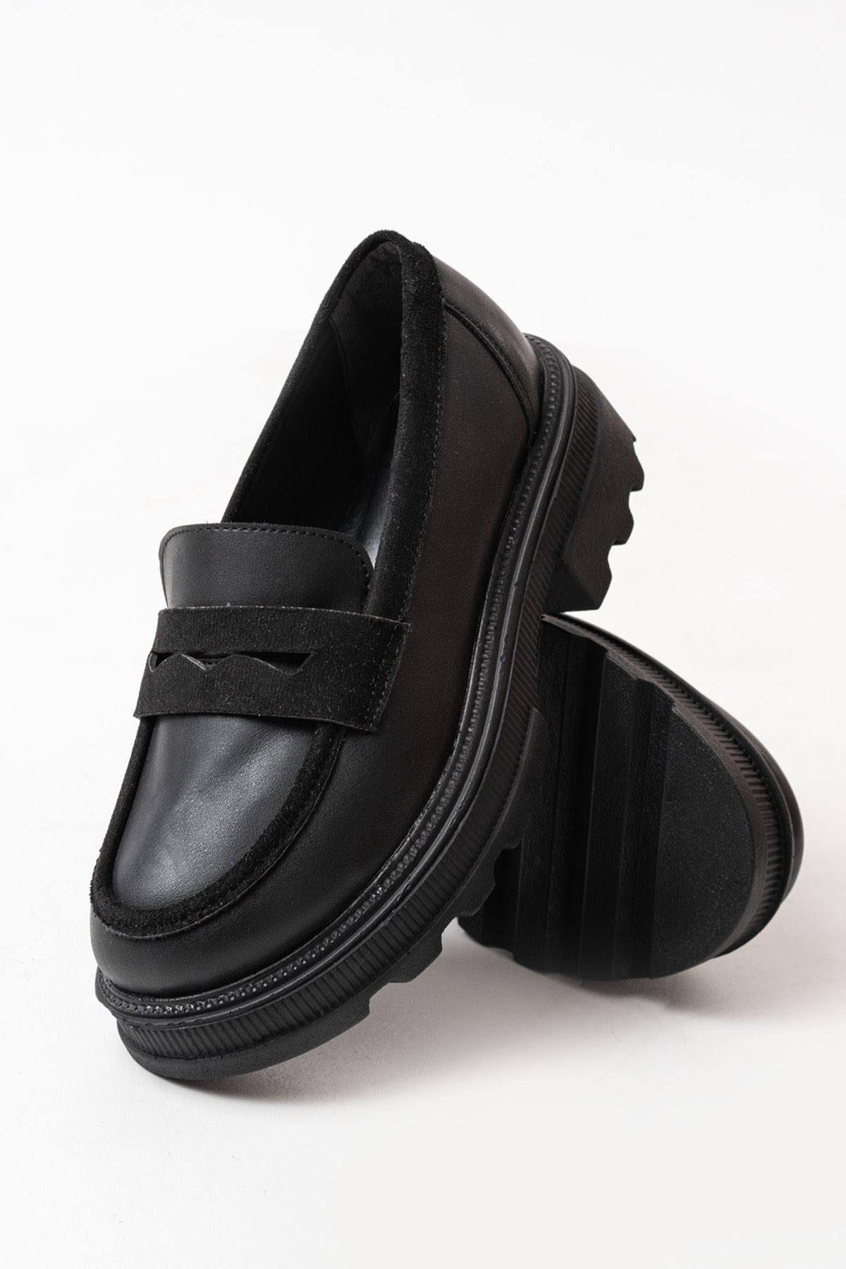 Black Women's Loafer Shoes