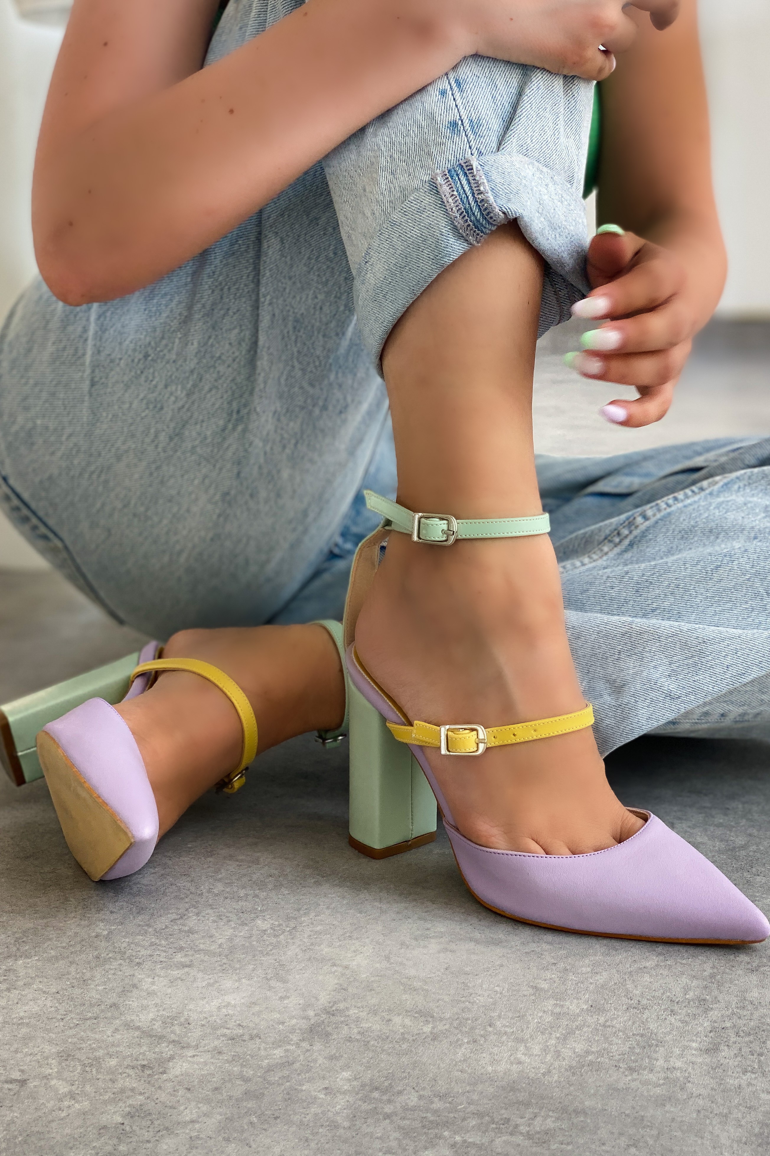 Olenpa matte leather high heeled shoes lilac