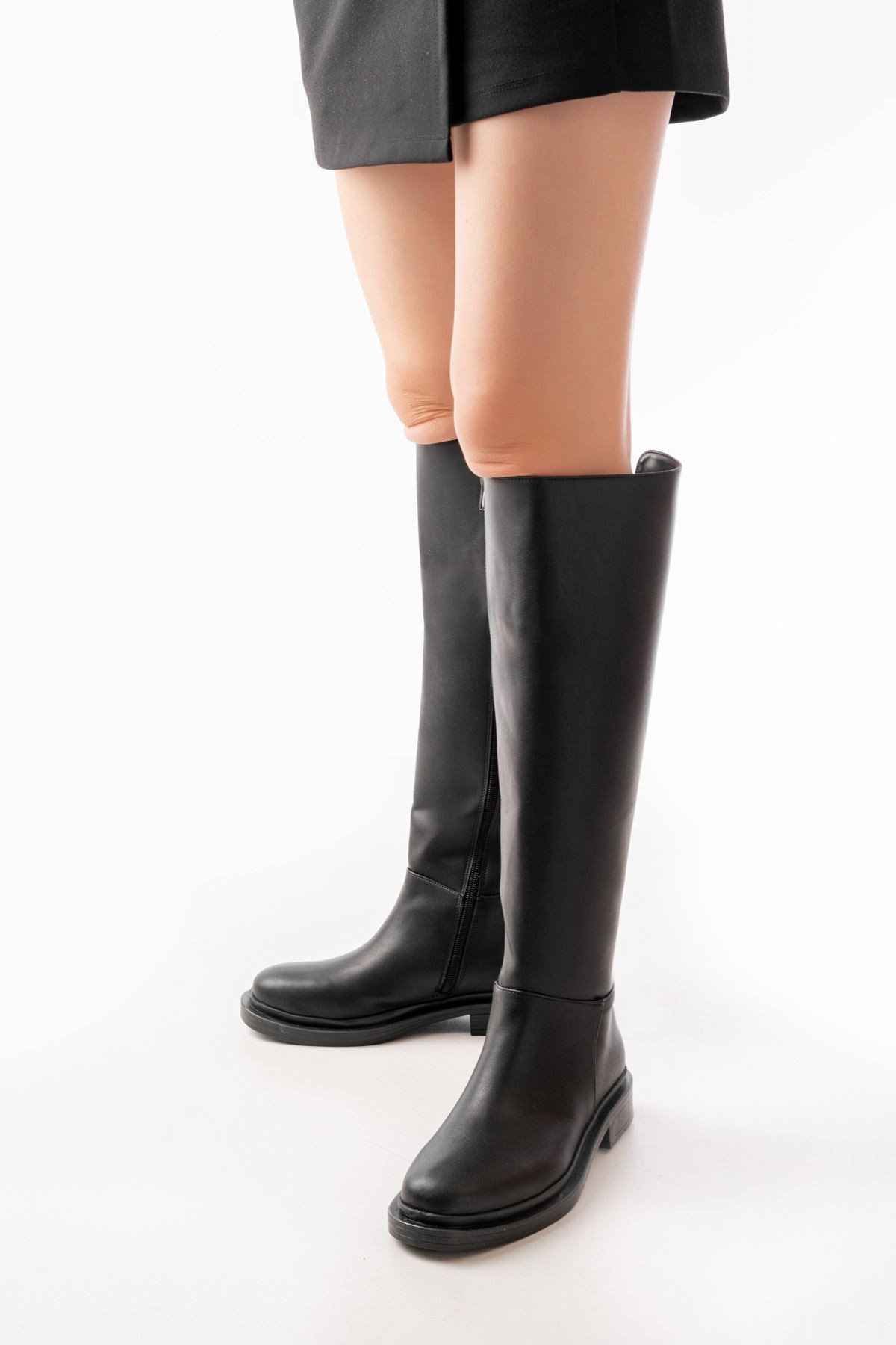 Zantra Black Zipper Women's Boots