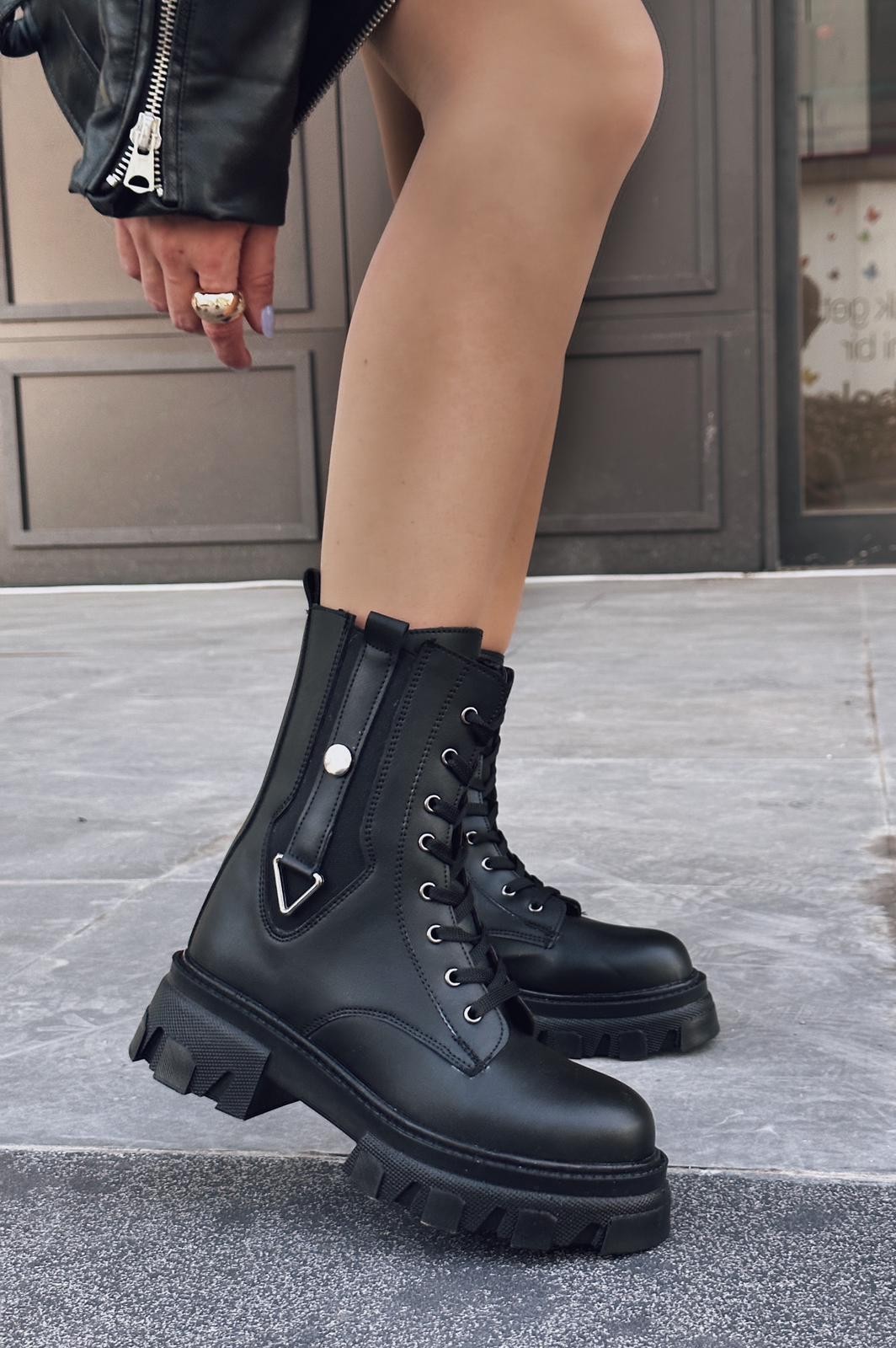 BARENS ANKLE BOOTS