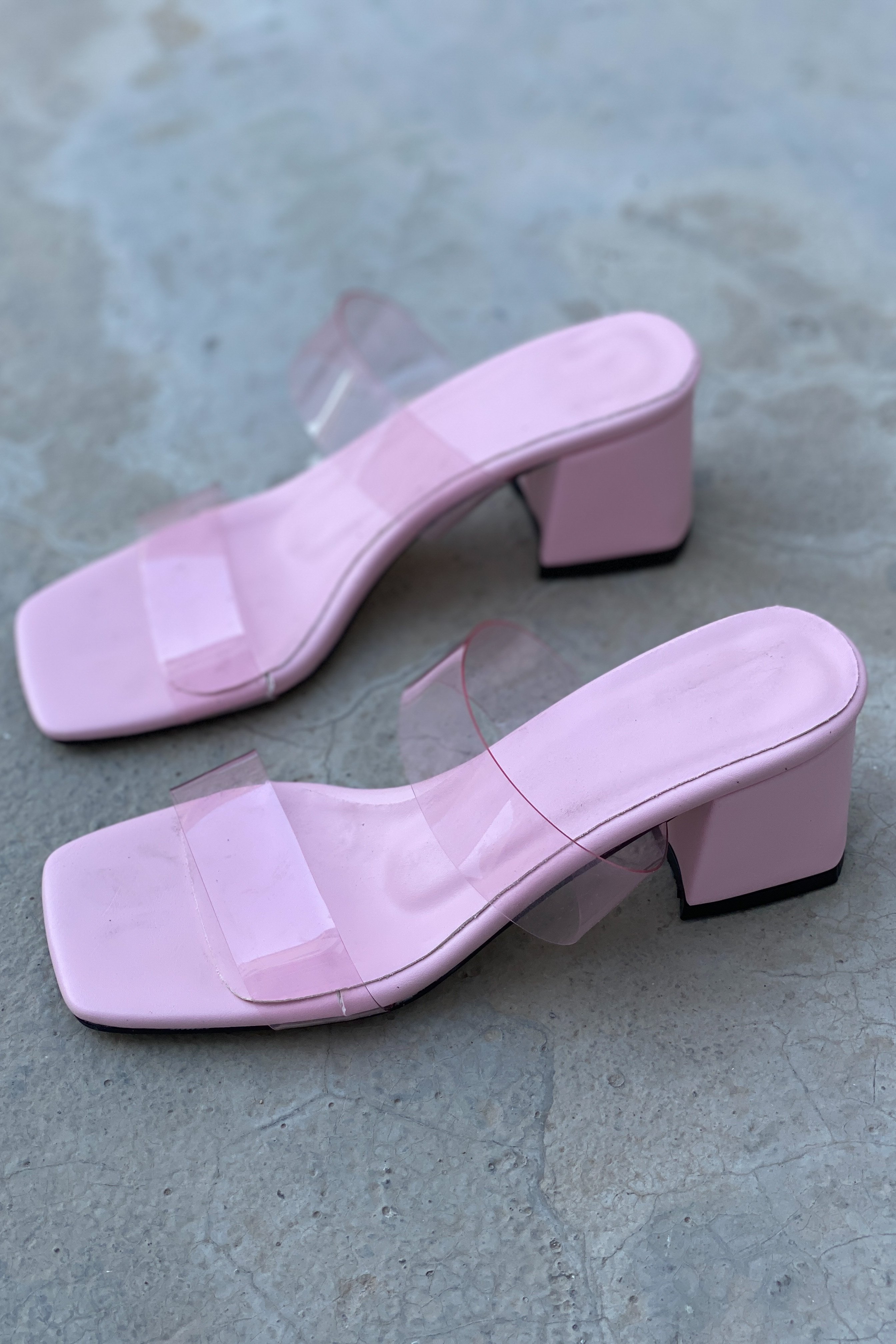 Joliba matte leather short heeled slippers powder