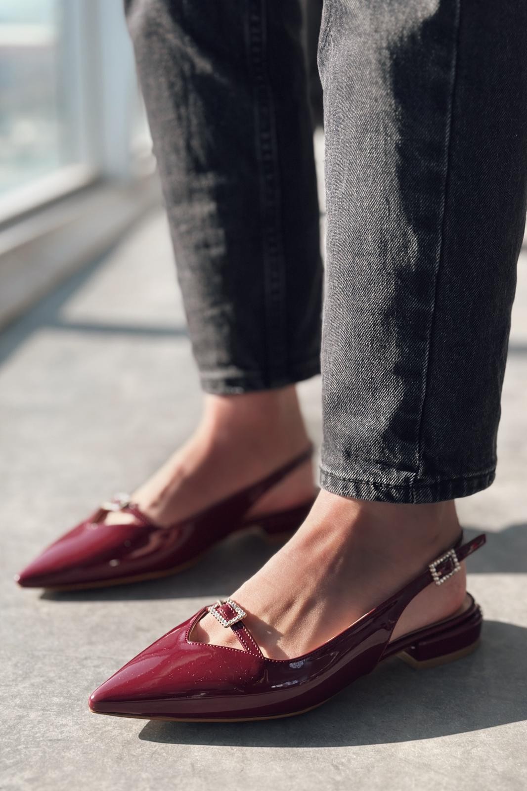 Cherry Ponist Patent Leather Stone Buckle Detailed Babet Burgundy