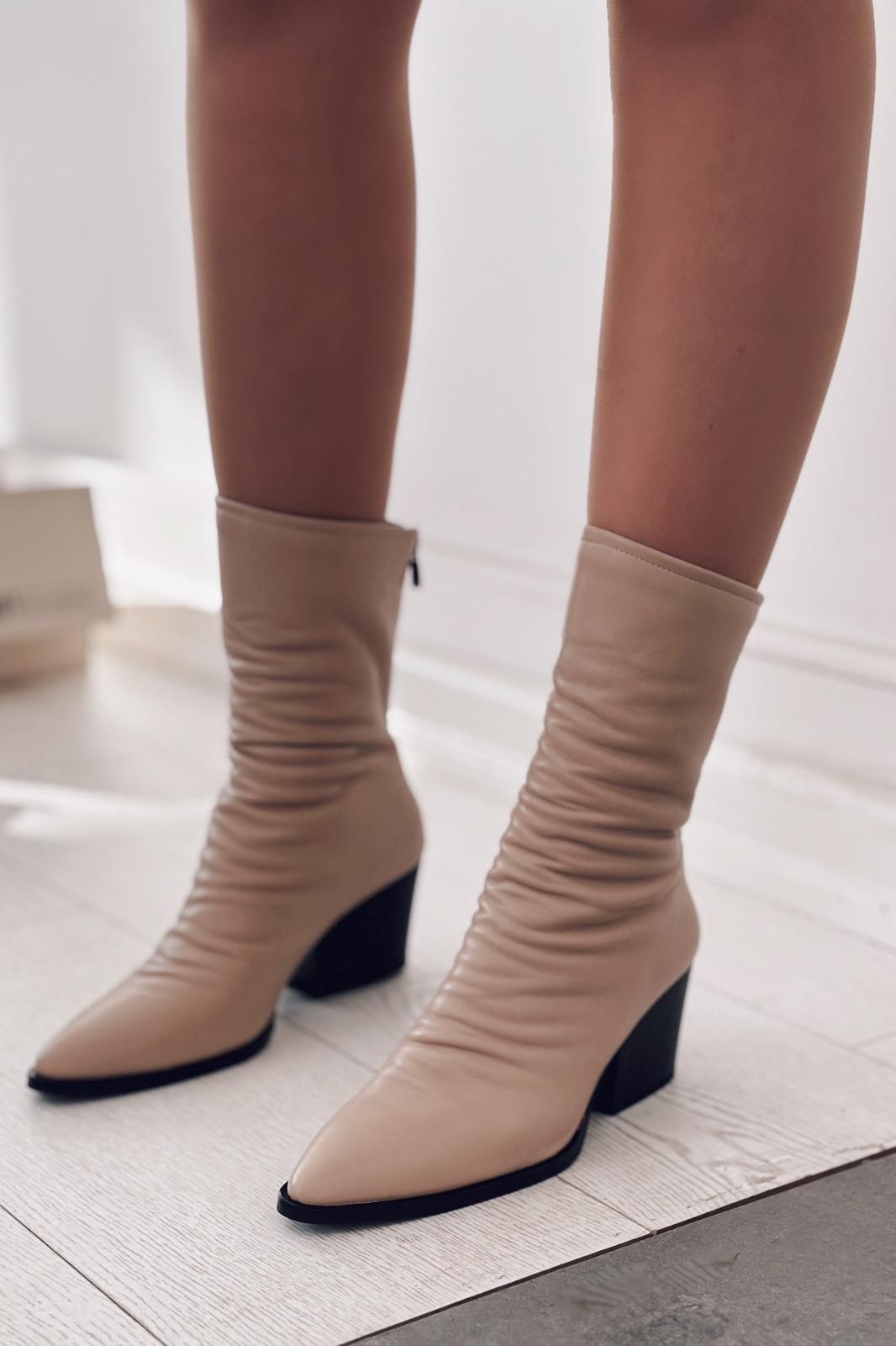 Darinsa Nude Boots with Matte Leather Zipper Detail