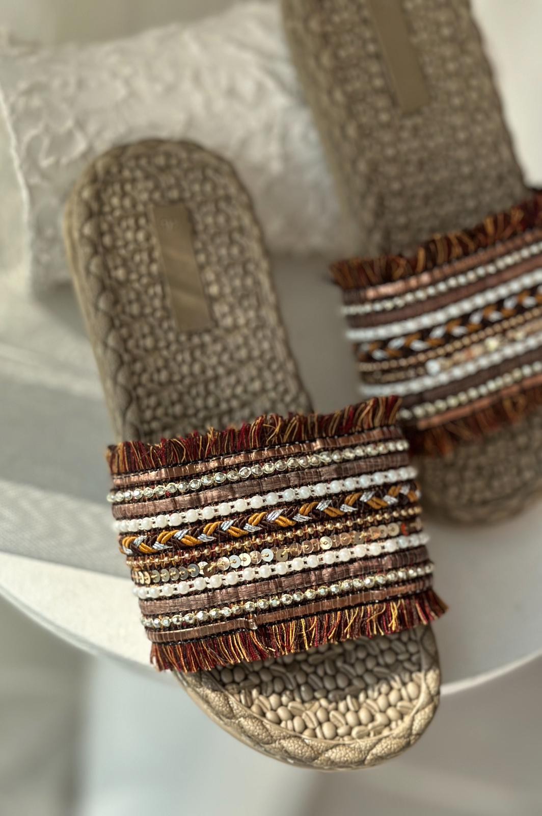 Forvi tassel detailed female slippers brown