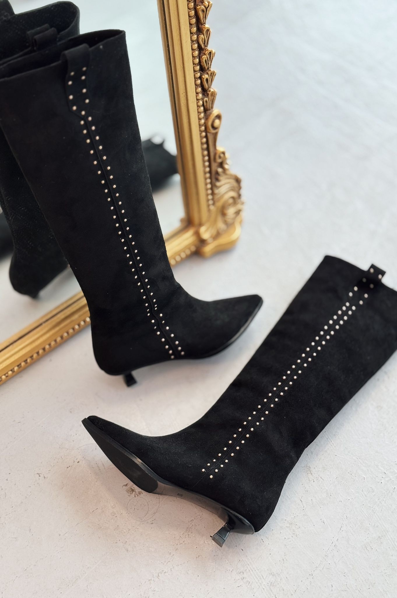 Wonser Studded Black Women's Boots