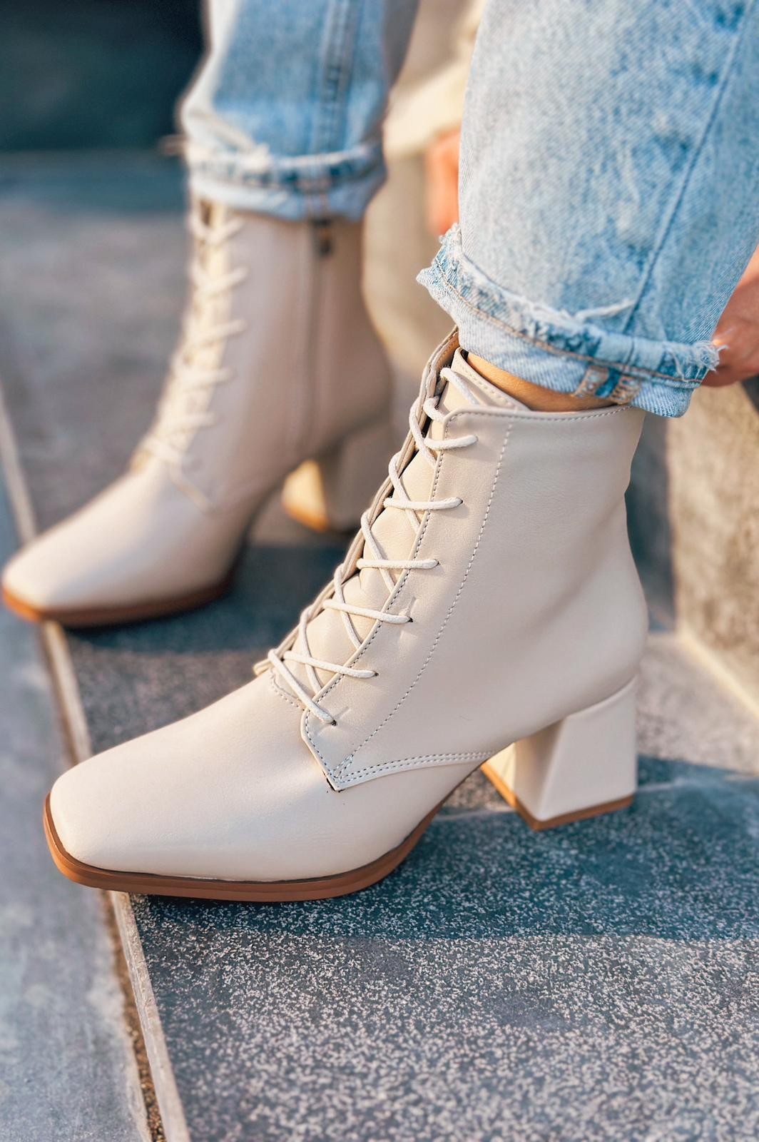 Rament Matte Leather Lace-up Women's Boots Beige