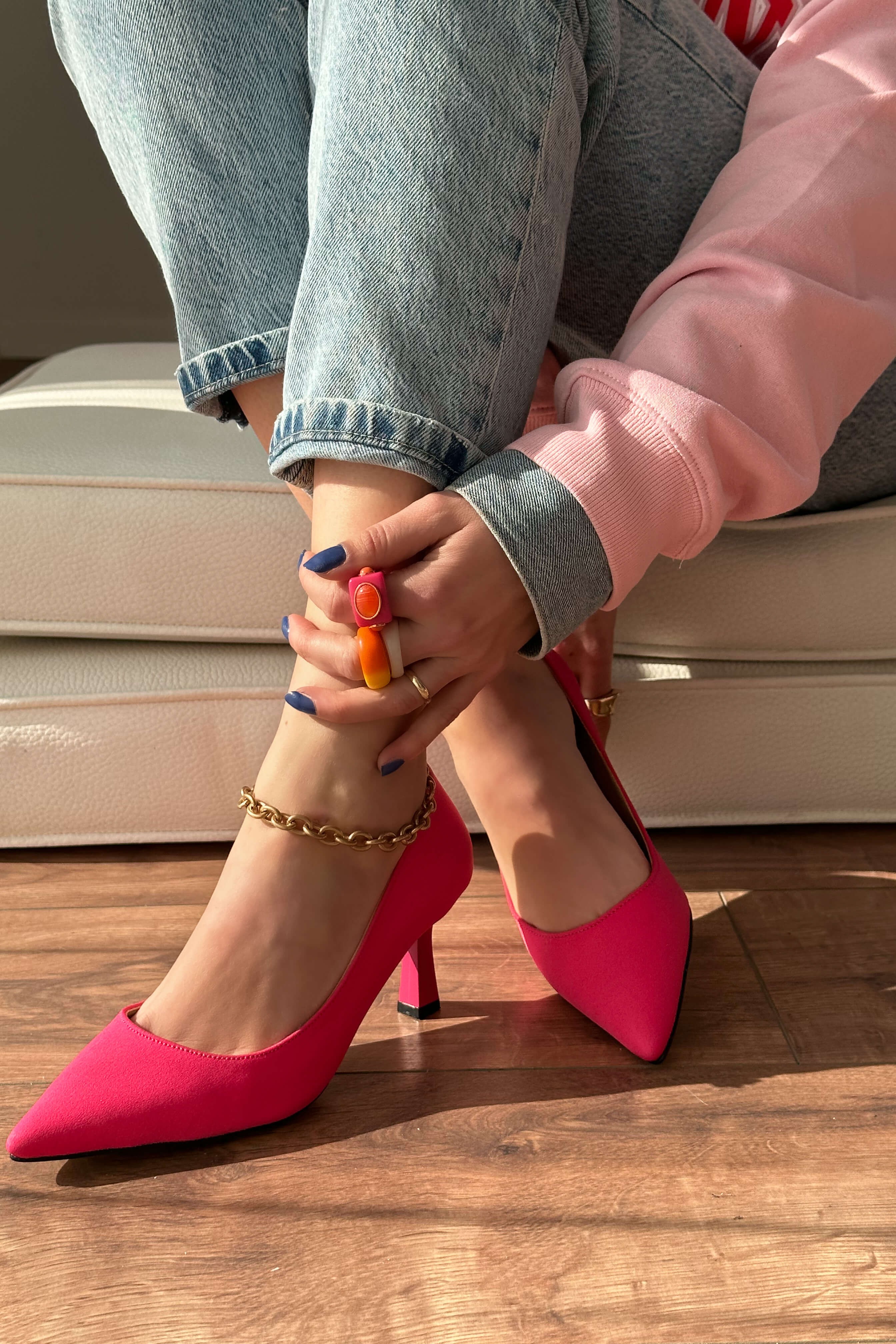 Lora Satin Short Heel Woman Stiletto Fuchsia pink