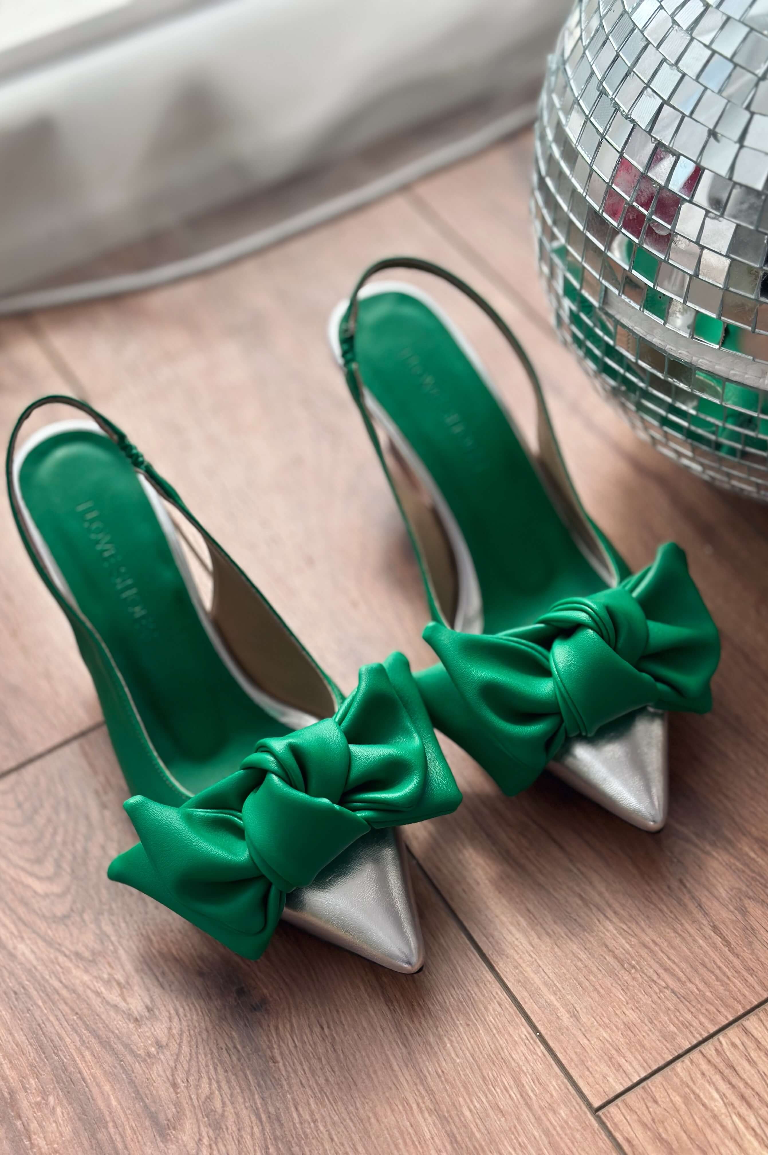 Helsin matte leather ribbon detailed woman stiletto green