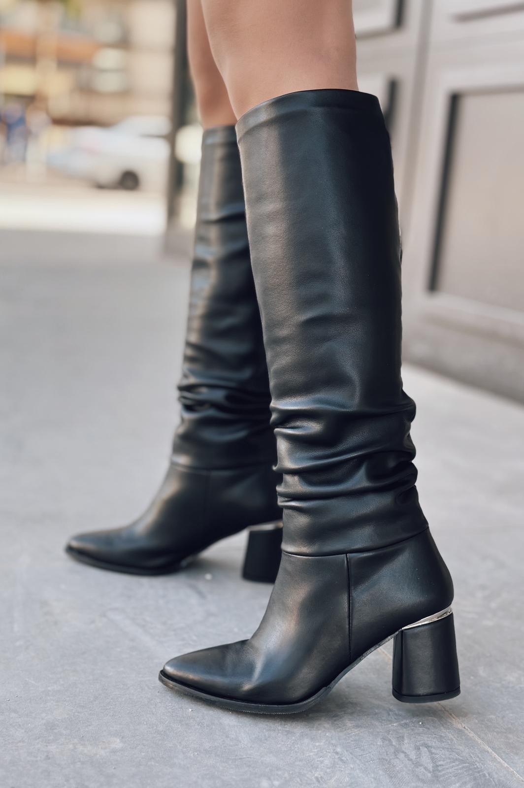 Votens Mat Deri Körüklü Kadın Topuklu Çizme Siyah