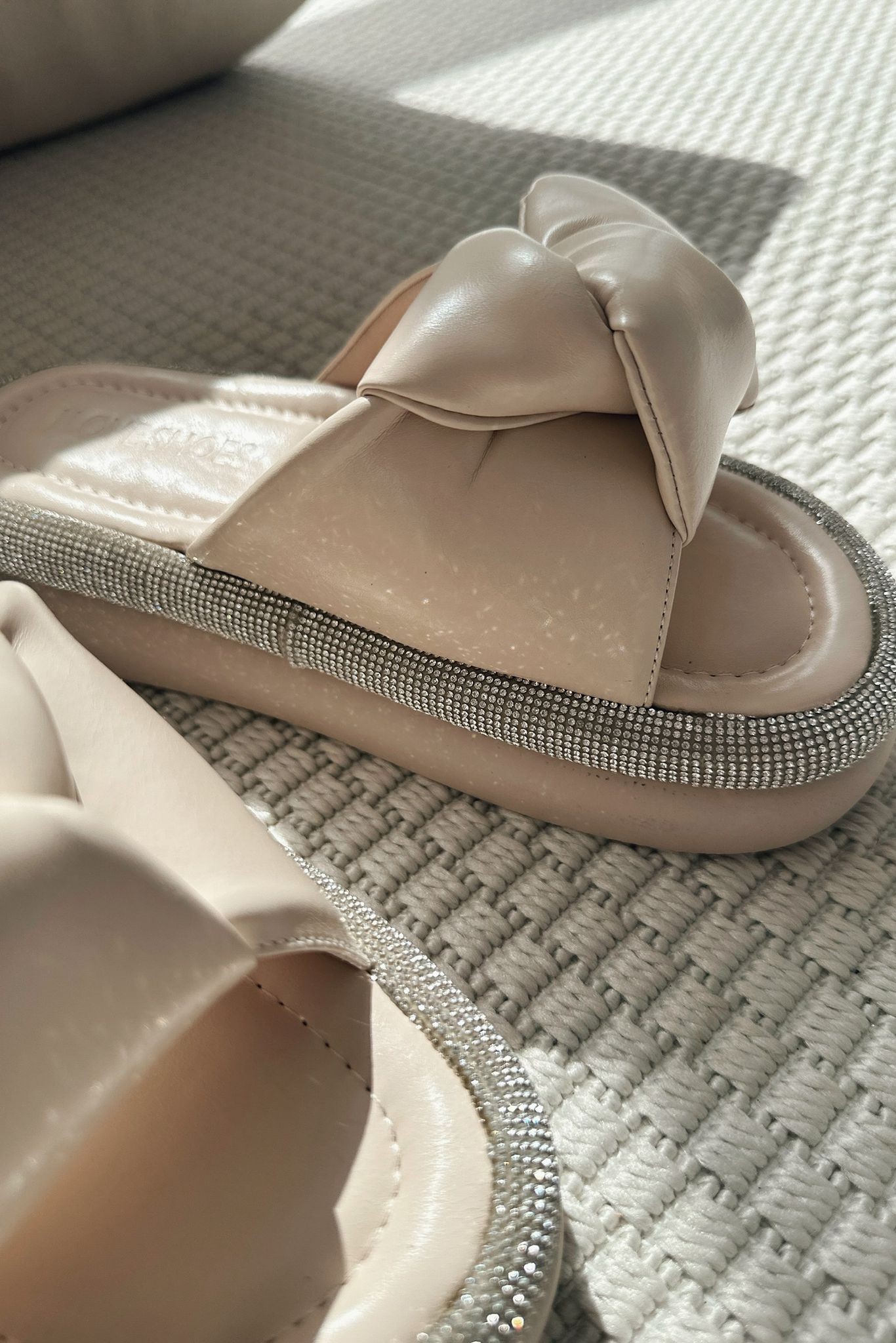 Monnet Matte Leather Women's Beige Slippers with Ribbon Detail