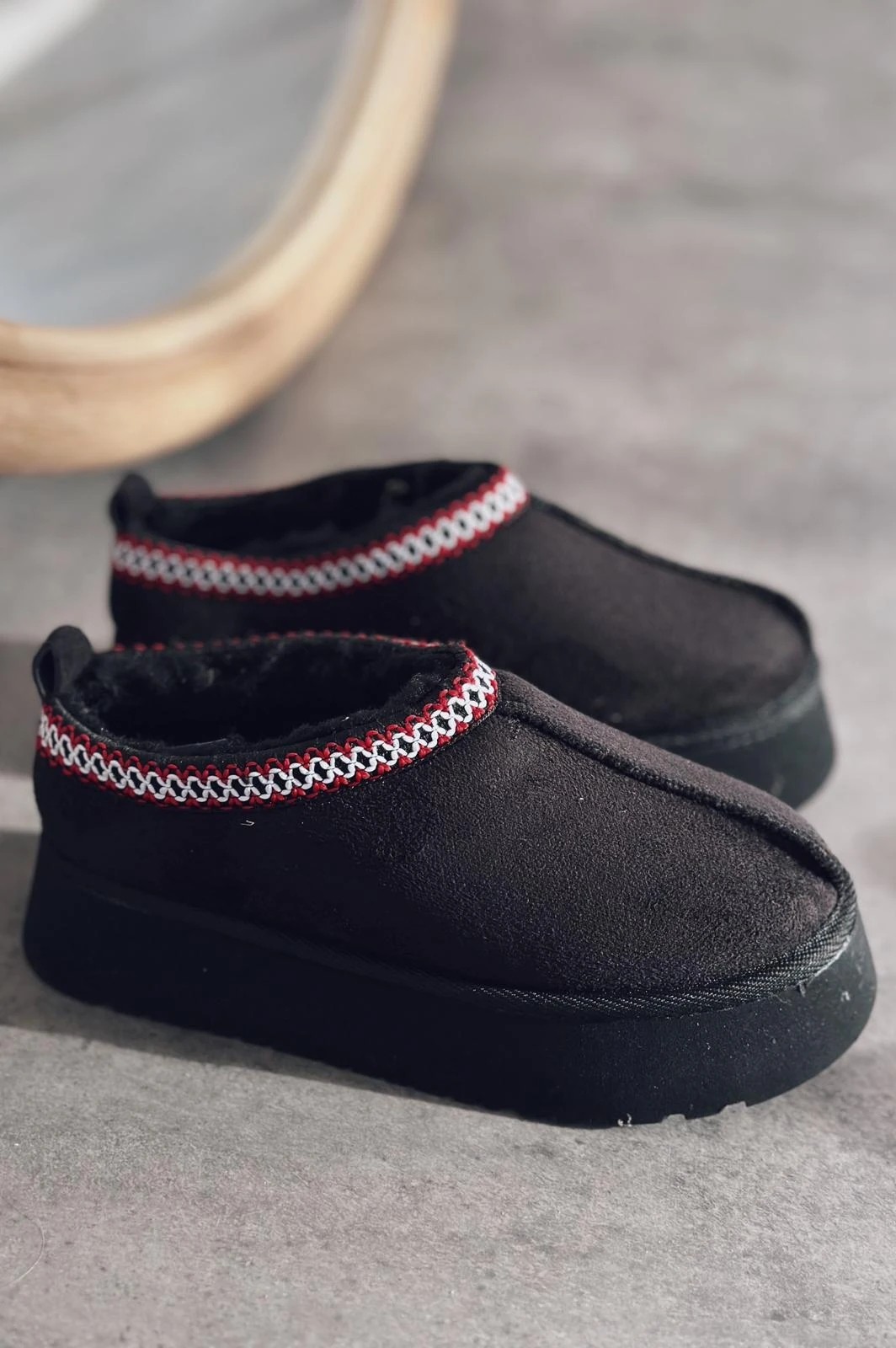 Josent suede thick base female boat black