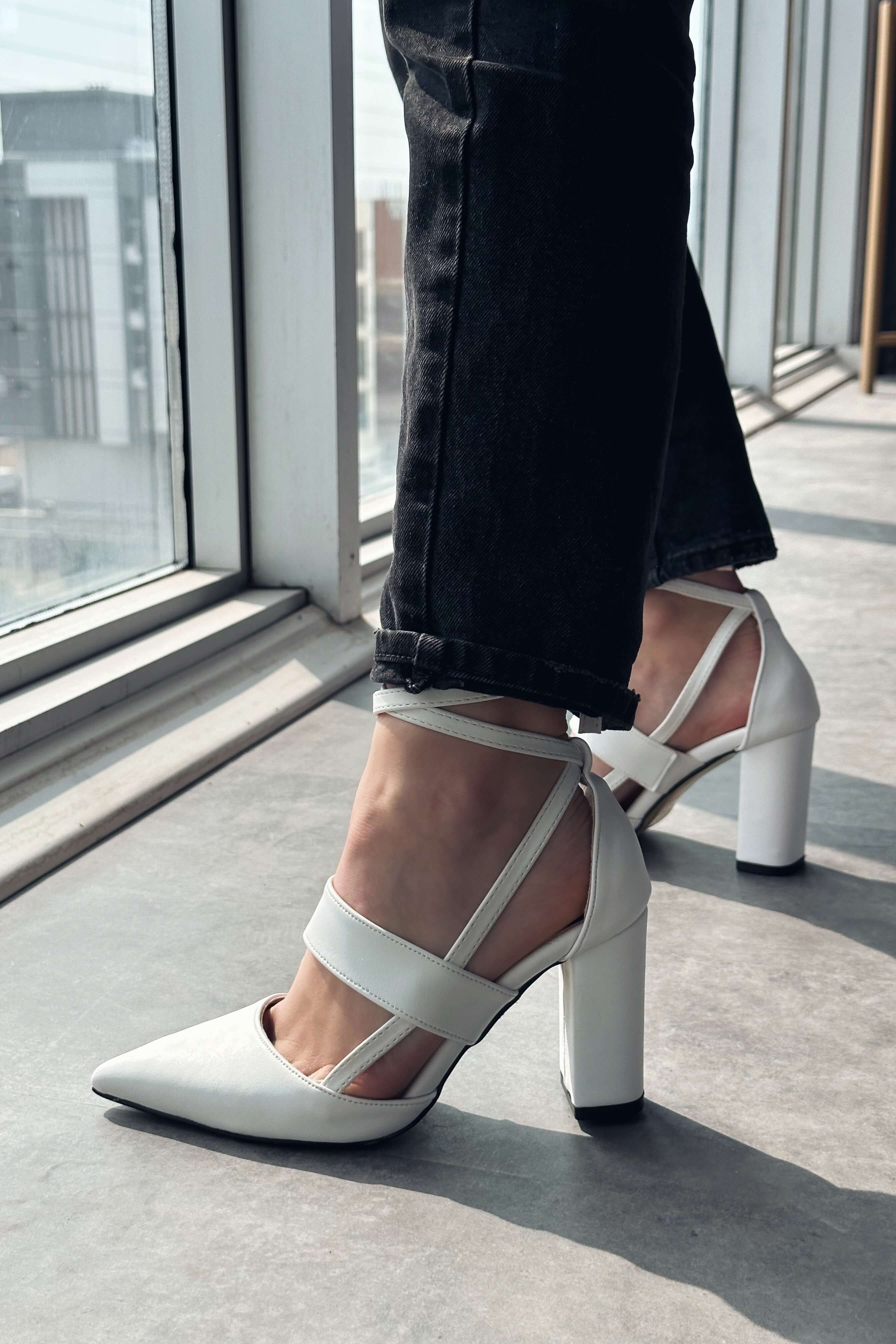 Lucia matte leather high heels woman stiletto white