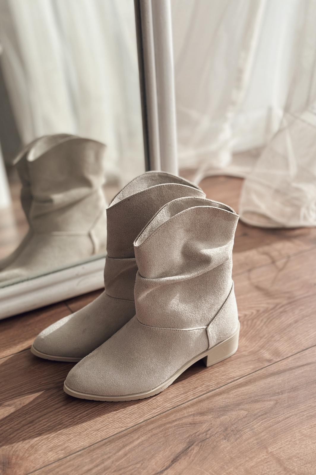 splendid claudia slouch bootie