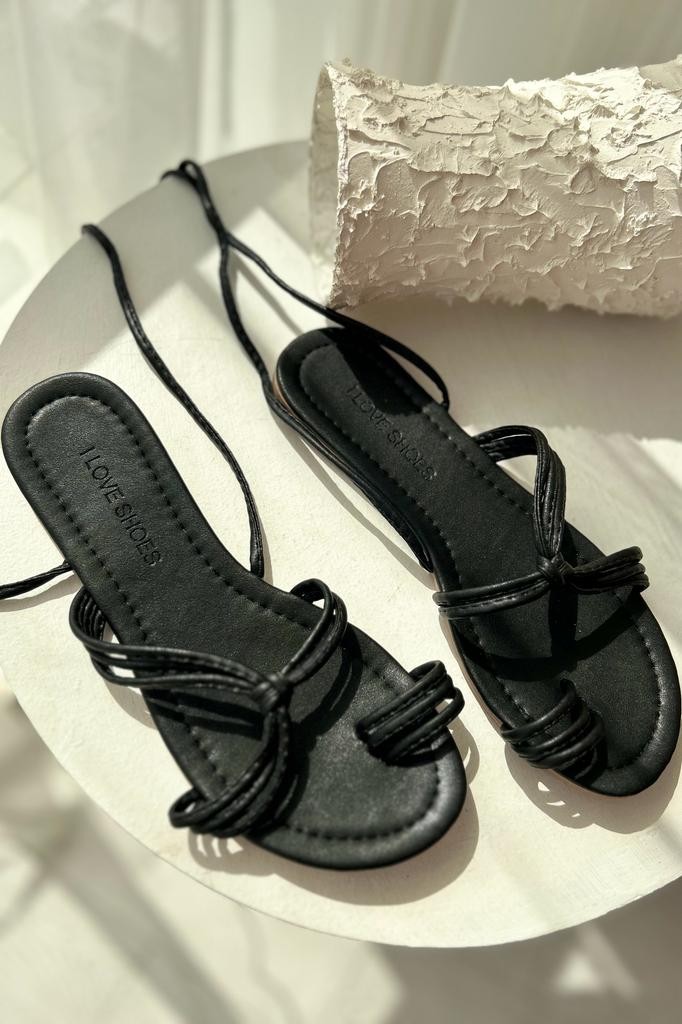 Cormenta matte leather sandals black