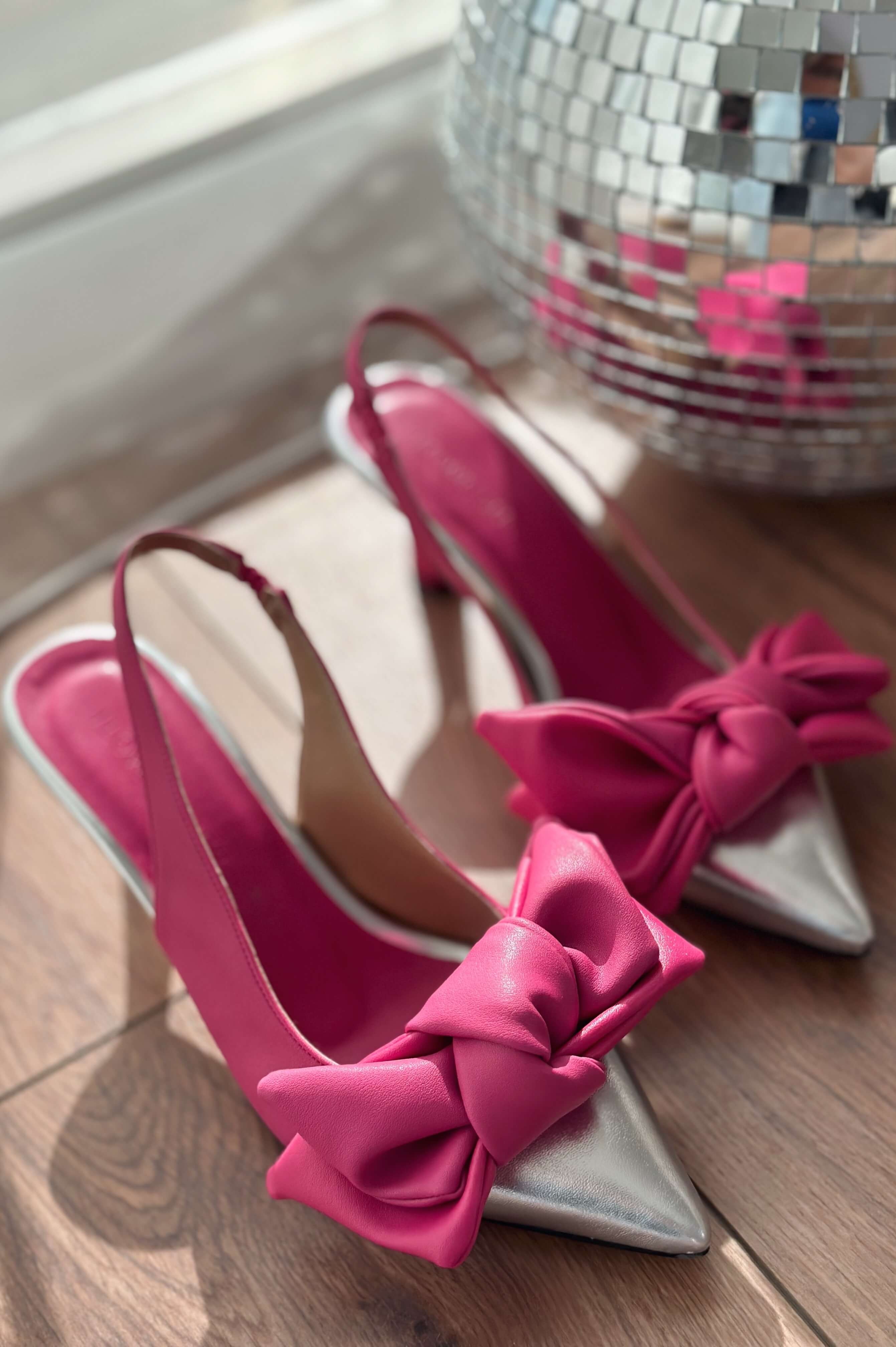 Helsin matte leather ribbon detailed woman stiletto fuchsia pink