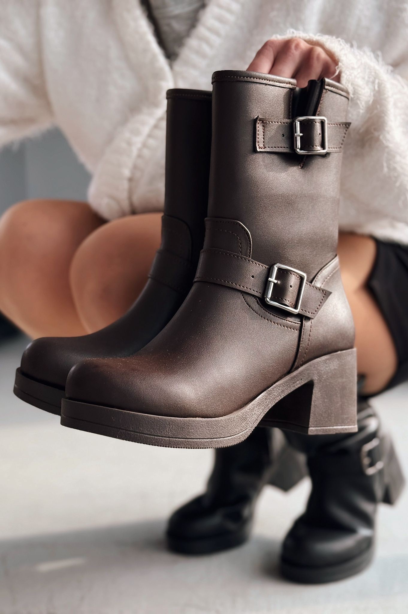 Kalora Brown Zipper Heel Women's Boots