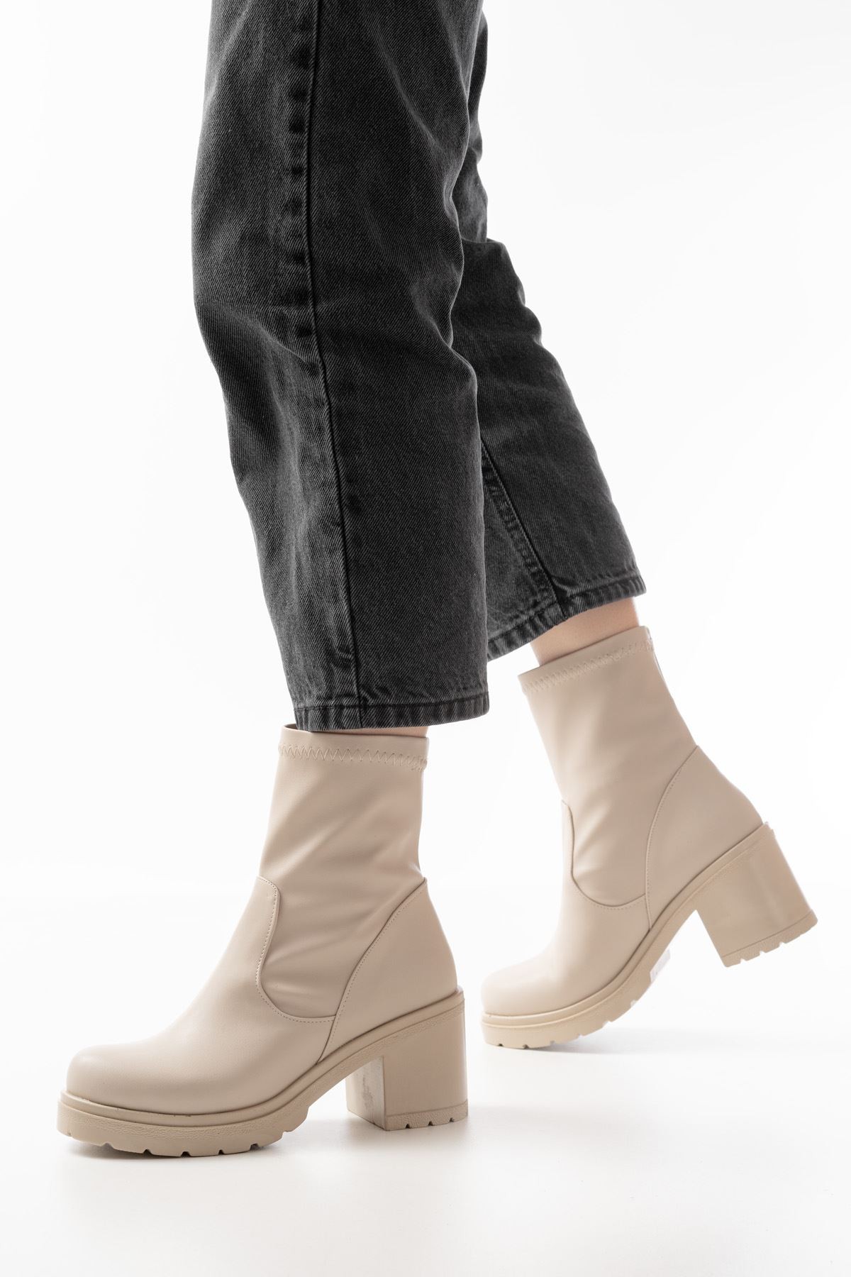 Volins Beige Women's Heeled Boots