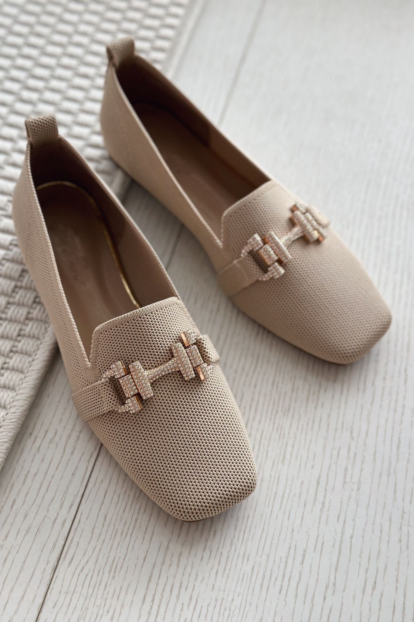 Coret Stone Buckle Detailed Women's Loafer Beige