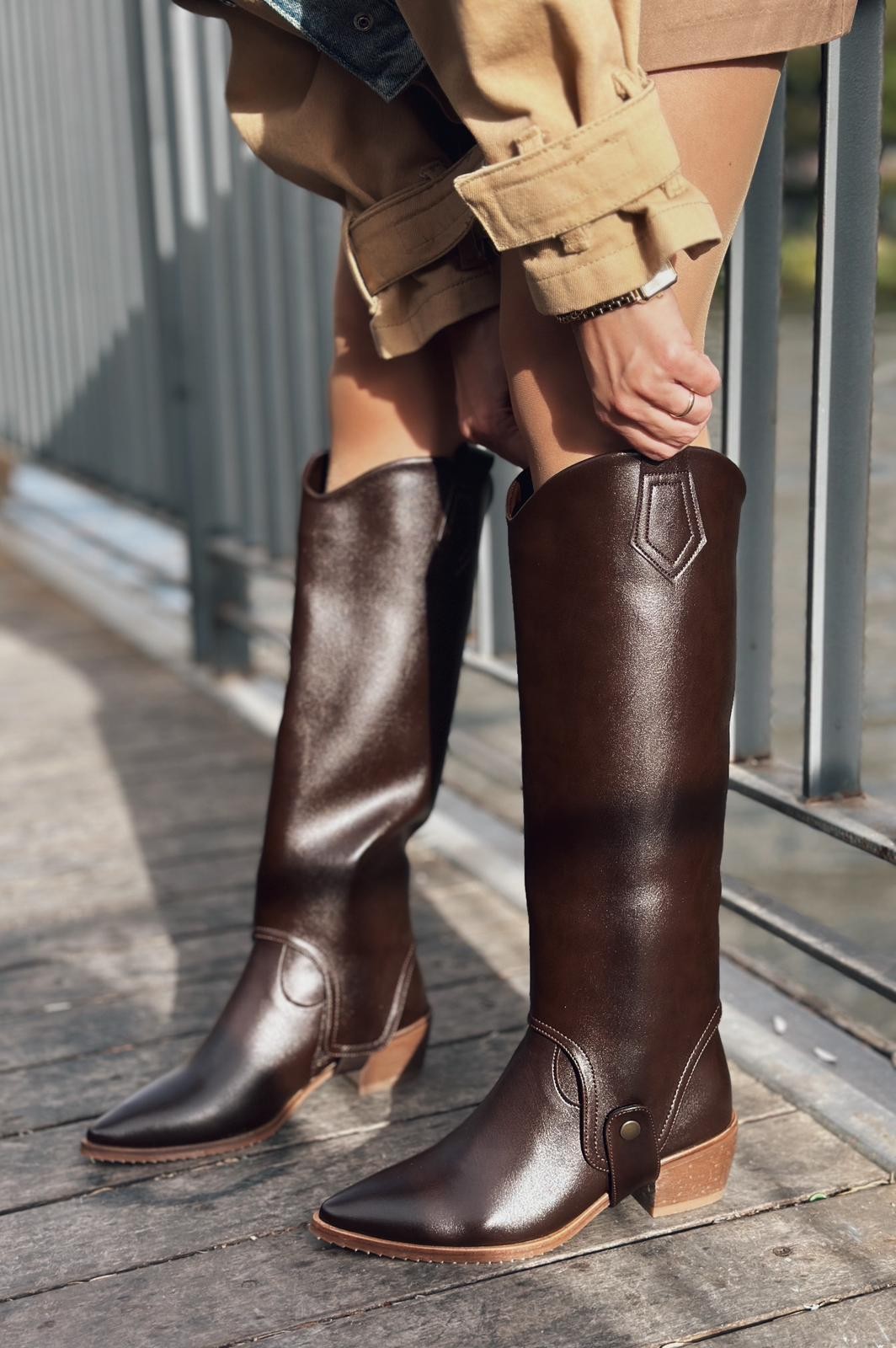 Morest Matte Leather Boots and Boots Bitter Brown