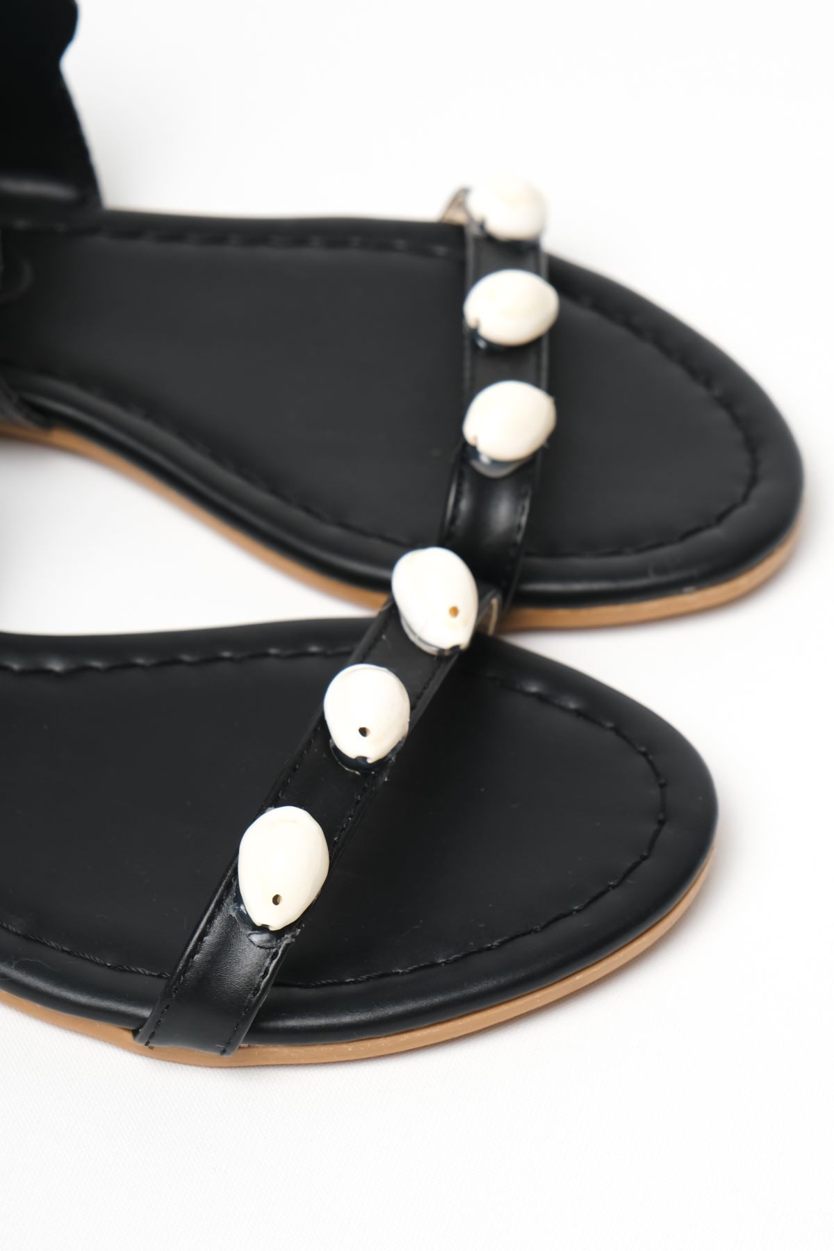 Nerisa Mat Deri Örgü İp Detaylı Sandalet Siyah