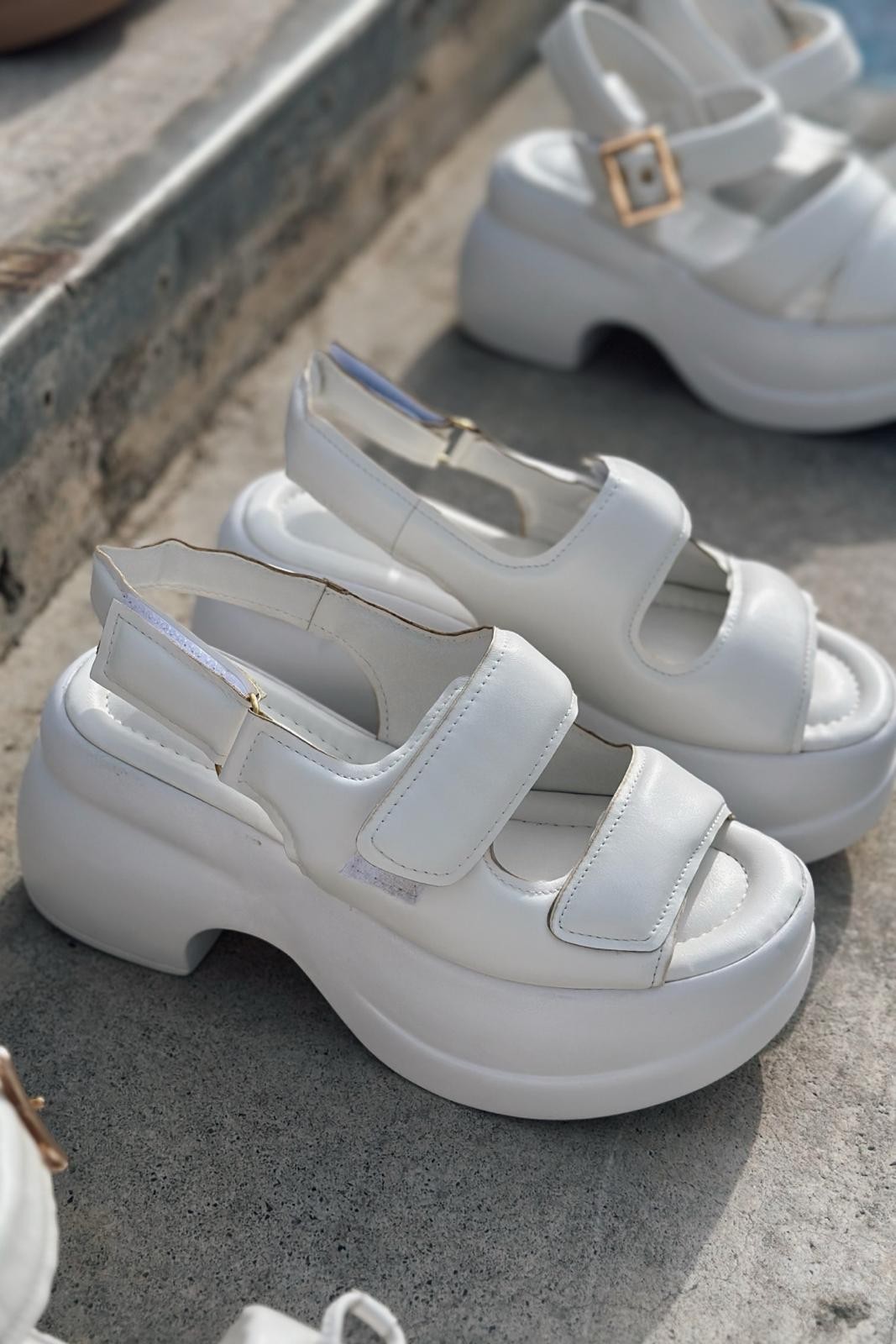 Mogres Matte Leather Velcro Thick Sole Women's Sandals White