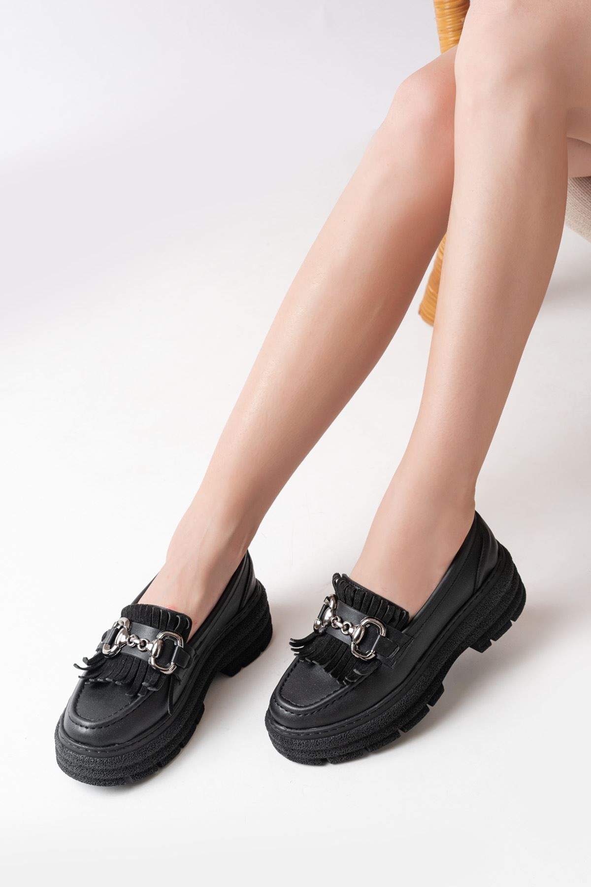 Kivara Black Women's Loafer Shoes