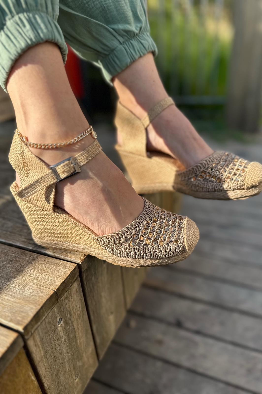 Todins Hasır Kadın Dolgu Topuklu Ayakkabı Bej