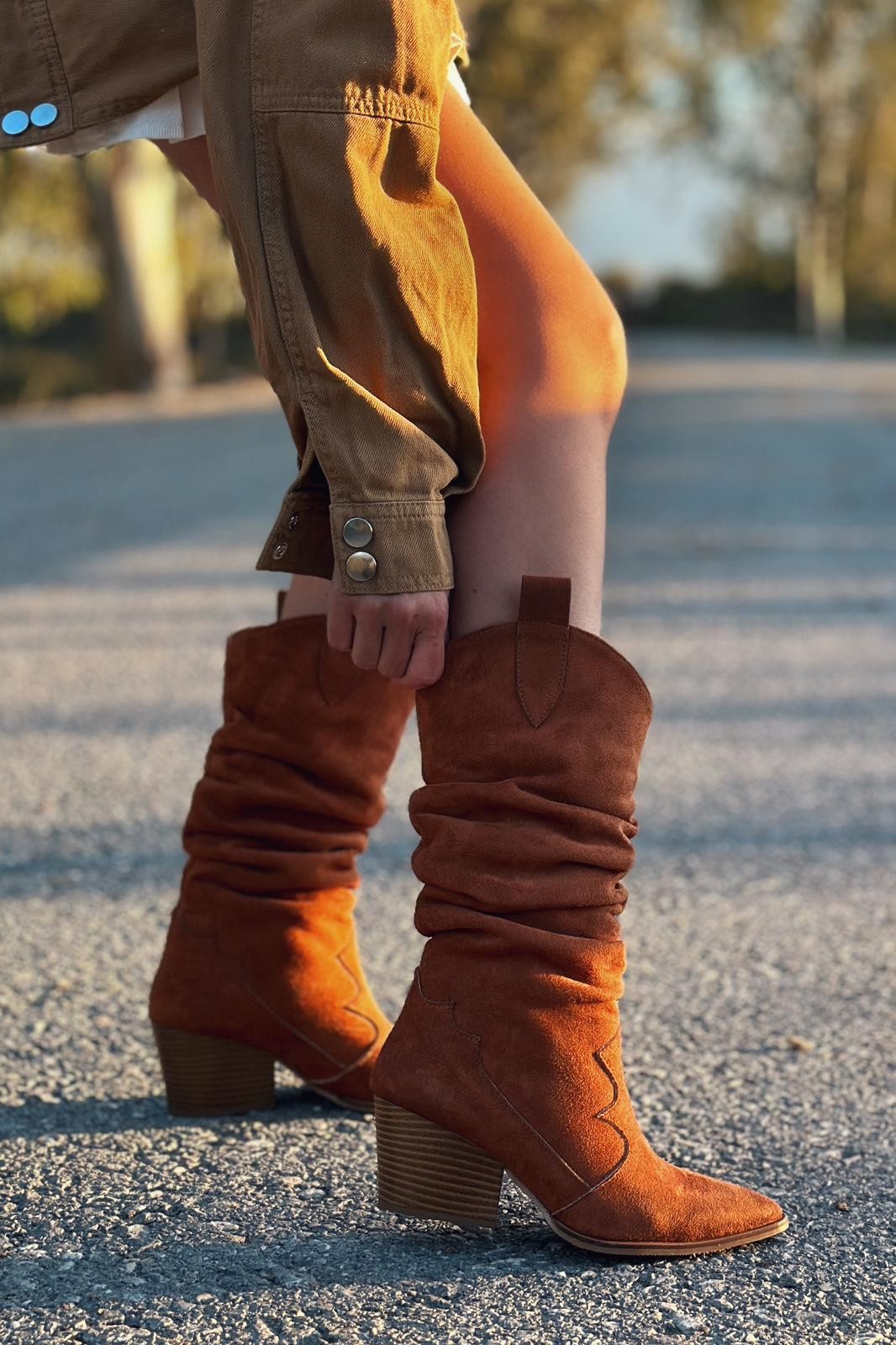 Novina Suede Gusseted Women's Boots Tan