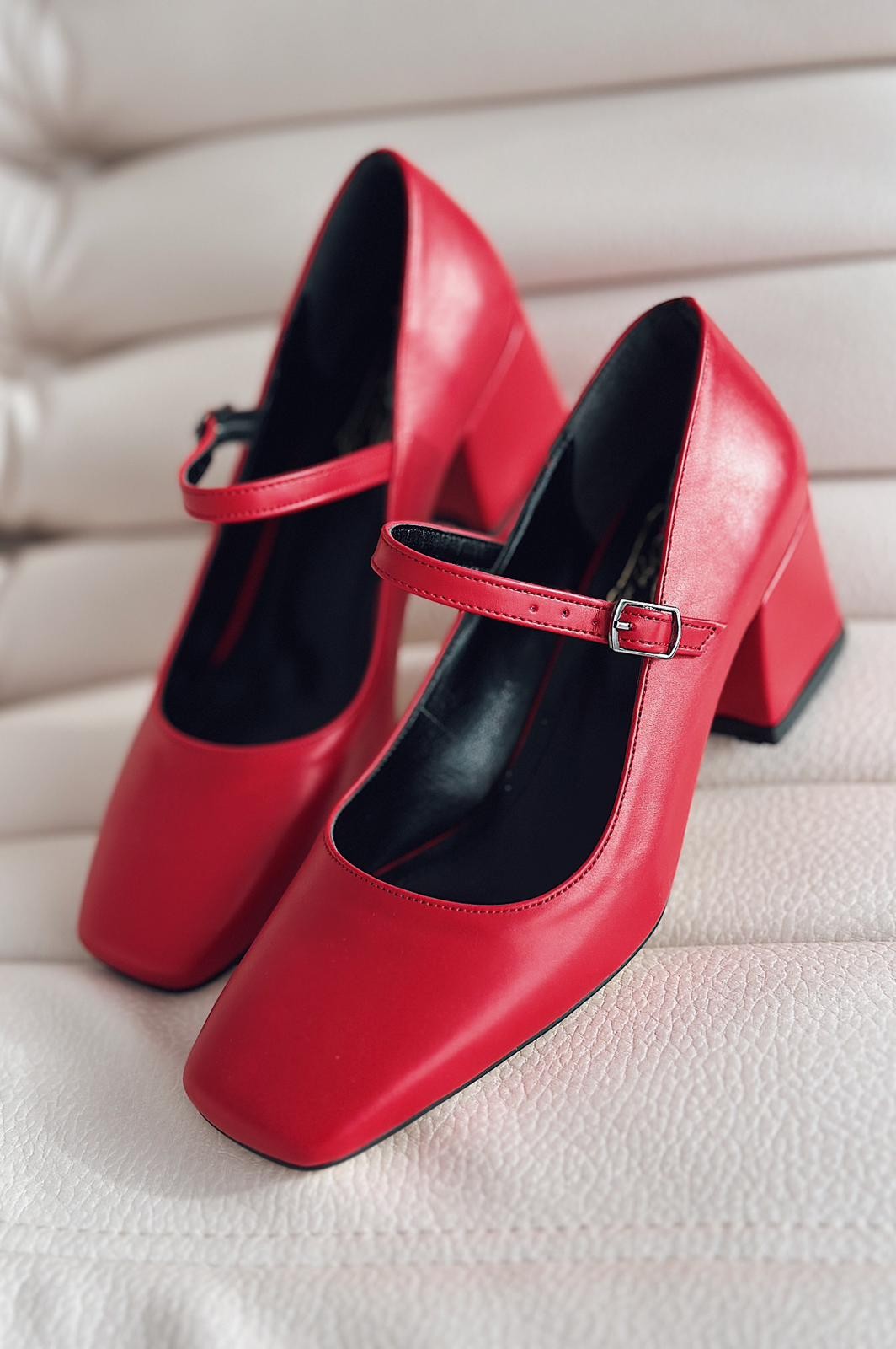 Monse Matte Leather Mary Jane Women's Heeled Shoes Red