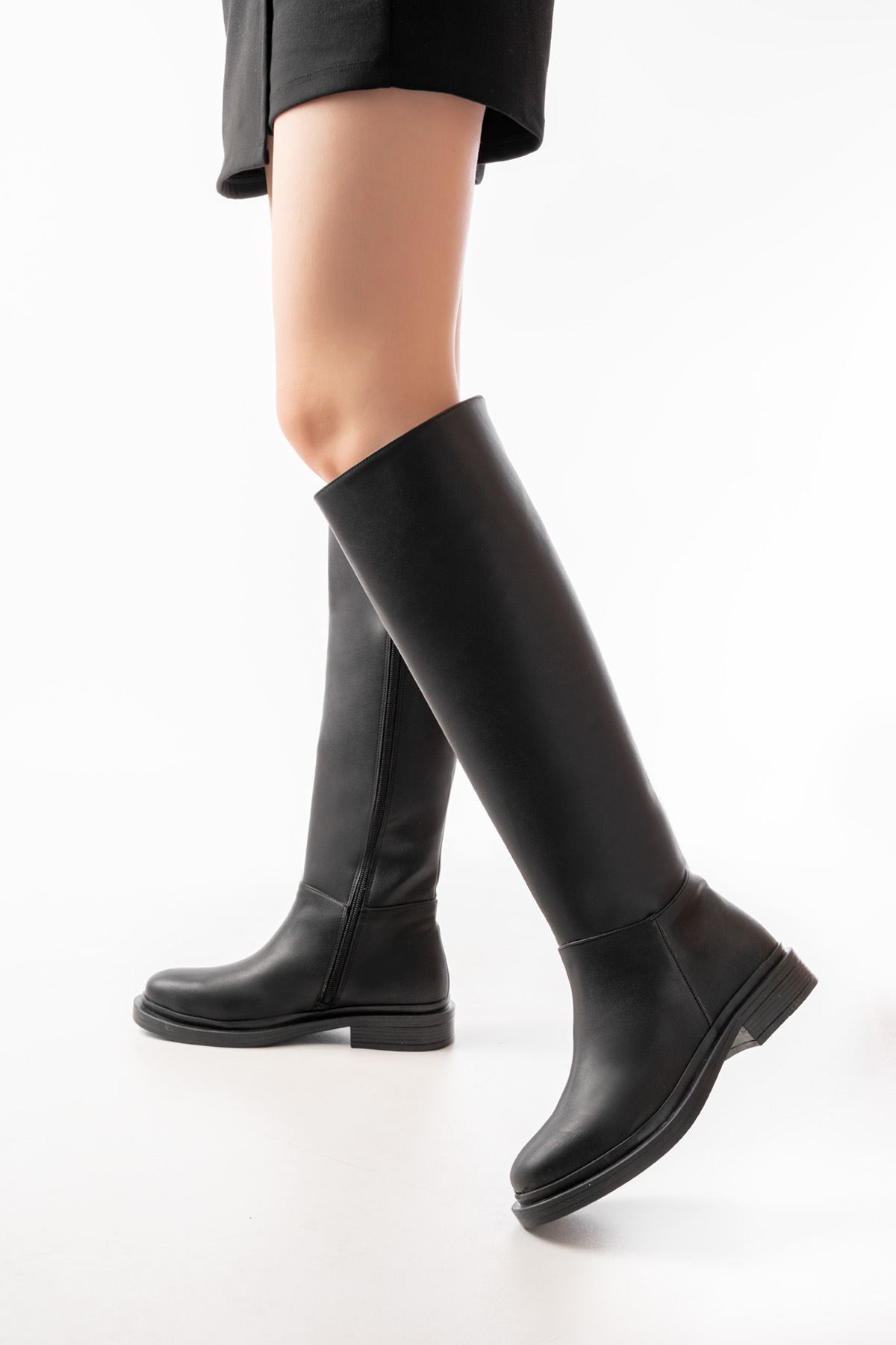 Zantra Black Zipper Women's Boots