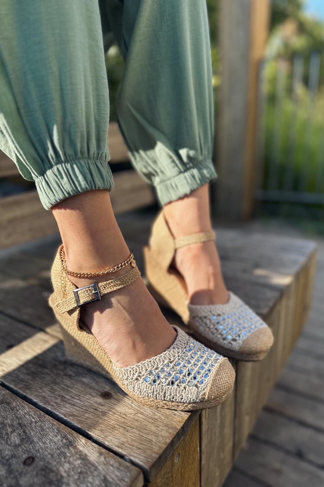 Todins Hasır Kadın Dolgu Topuklu Ayakkabı Ekru