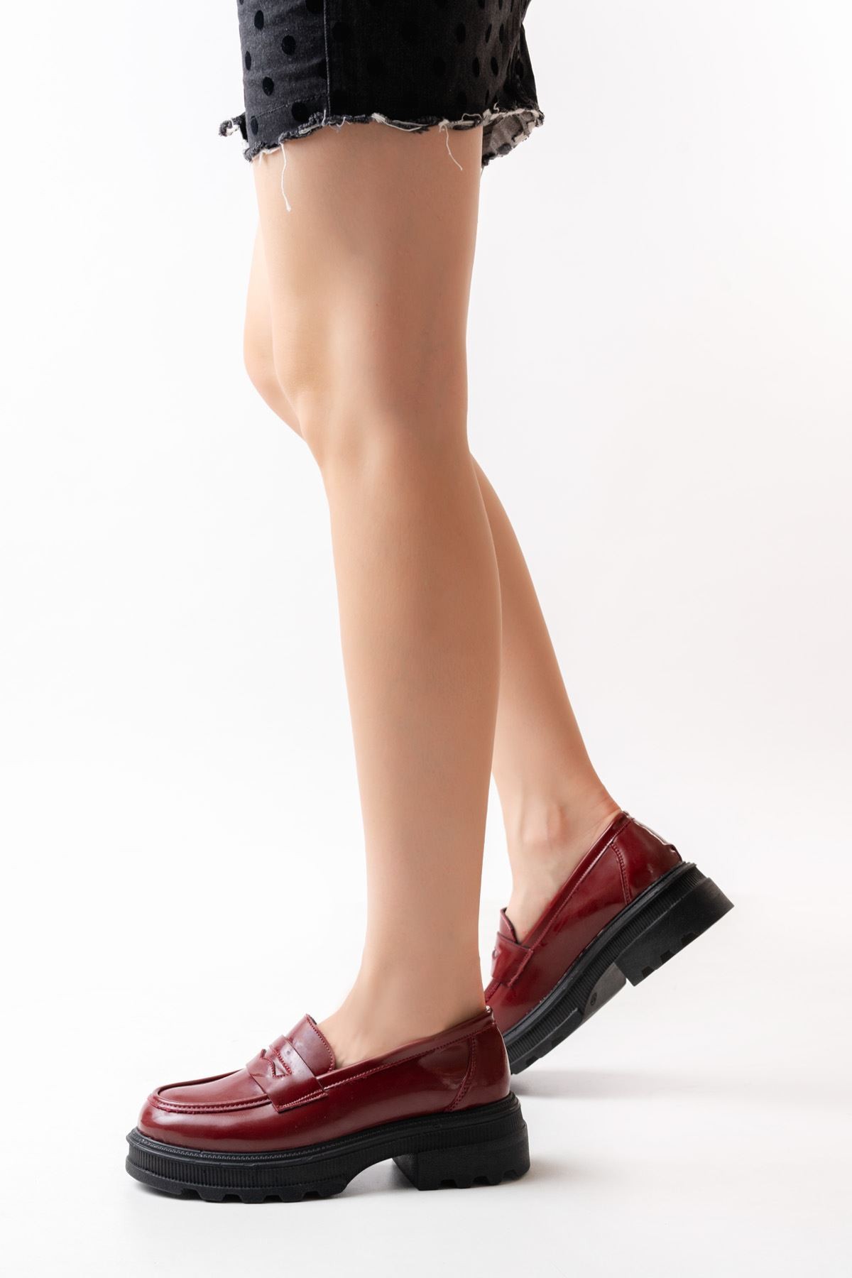 Zarlin Burgundy Women's Loafer Shoes